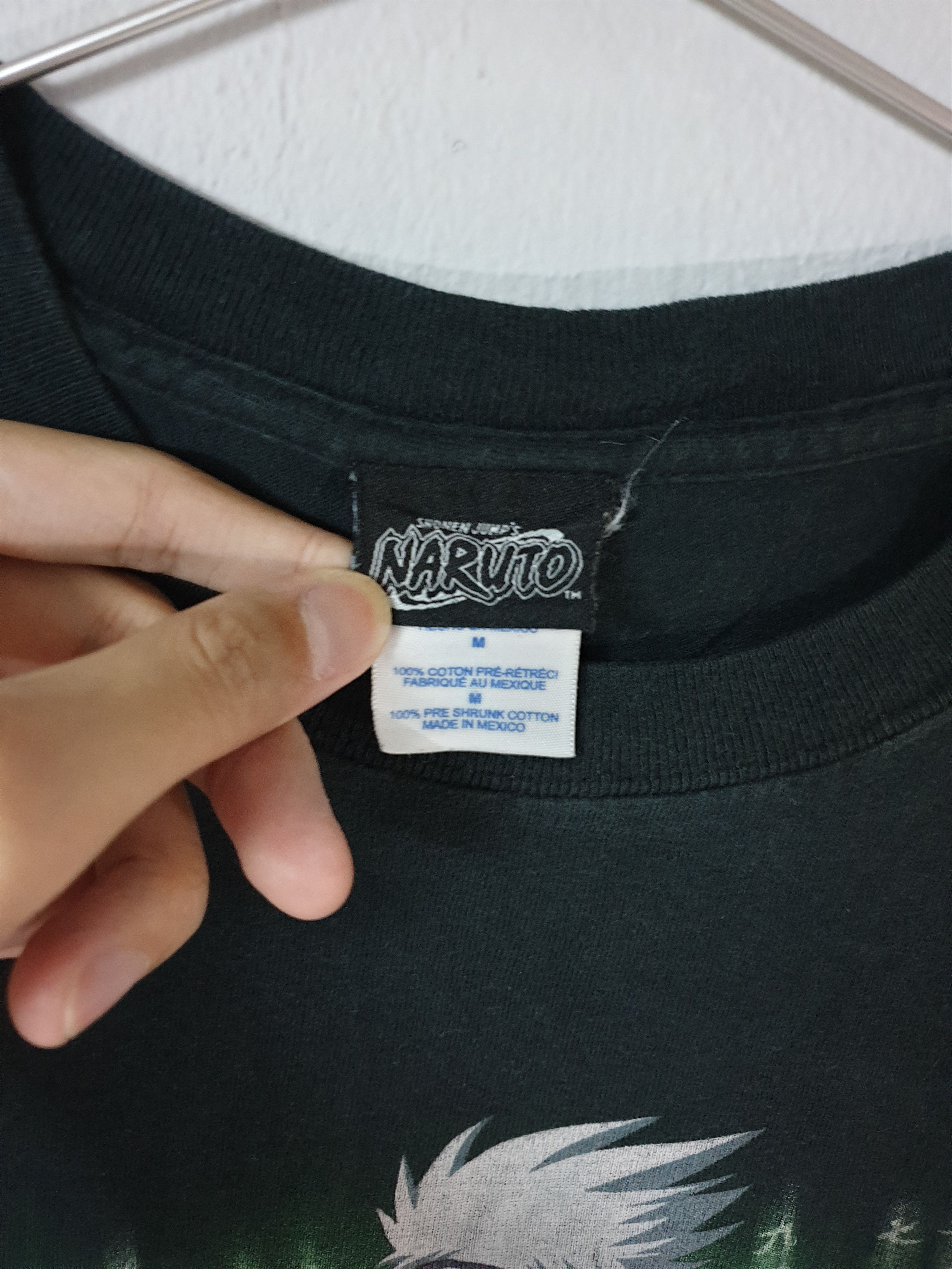 Vintage Naruto solo Kakashi tee