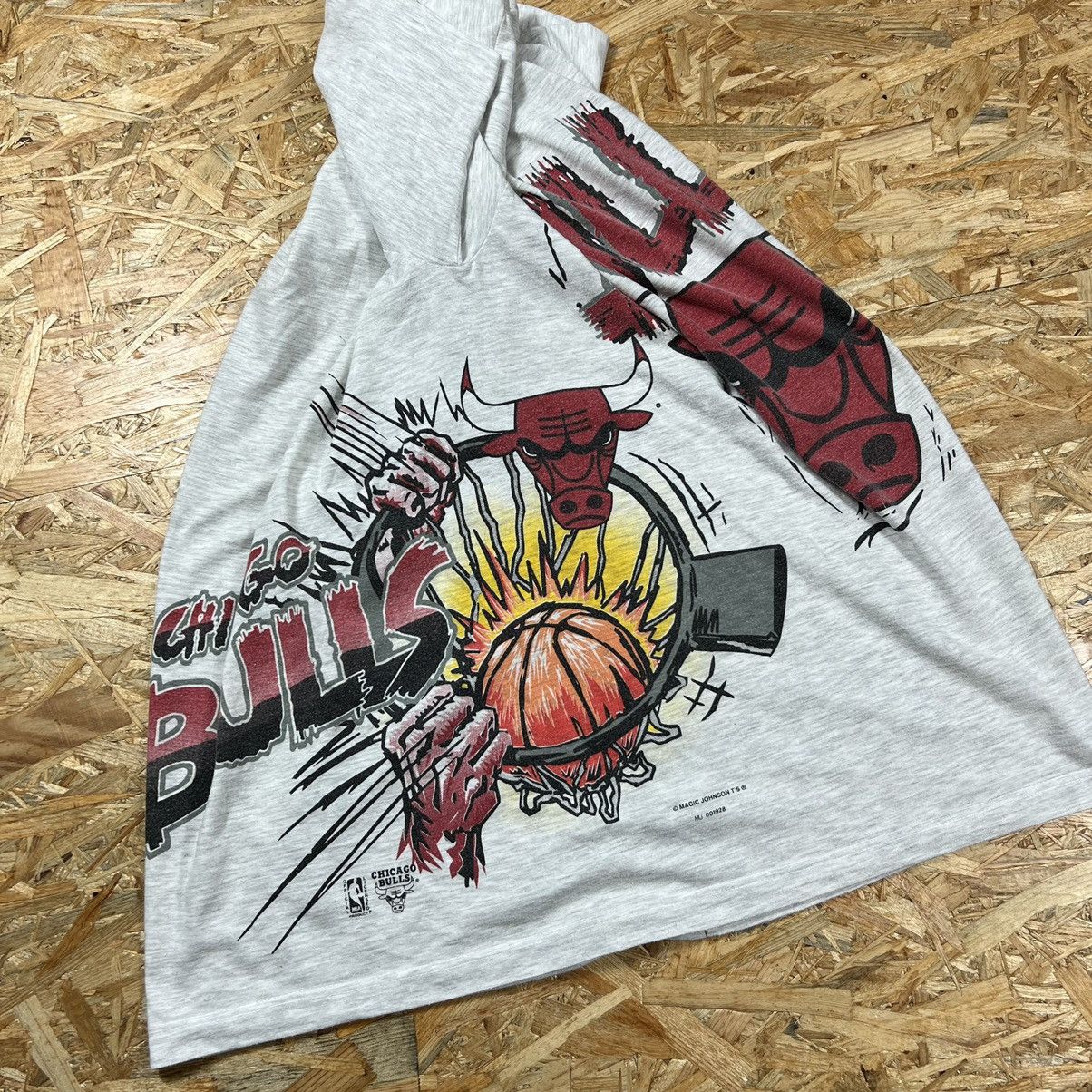 NBA × Vintage Chicago Bulls Over print Vintage T-Shirt 90s Size US L / EU 52-54 / 3 - 2 Thumbnail