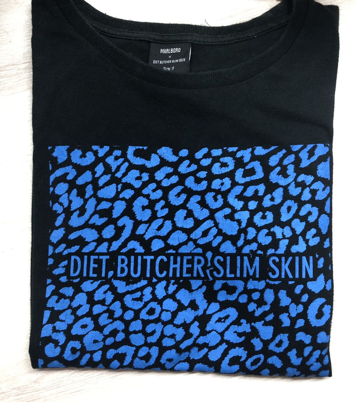 Diet Butcher Slim Skin 💥Vintage💥 Marlboro x Diet Butcher Slim Skin Tee Size US M / EU 48-50 / 2 - 6 Thumbnail