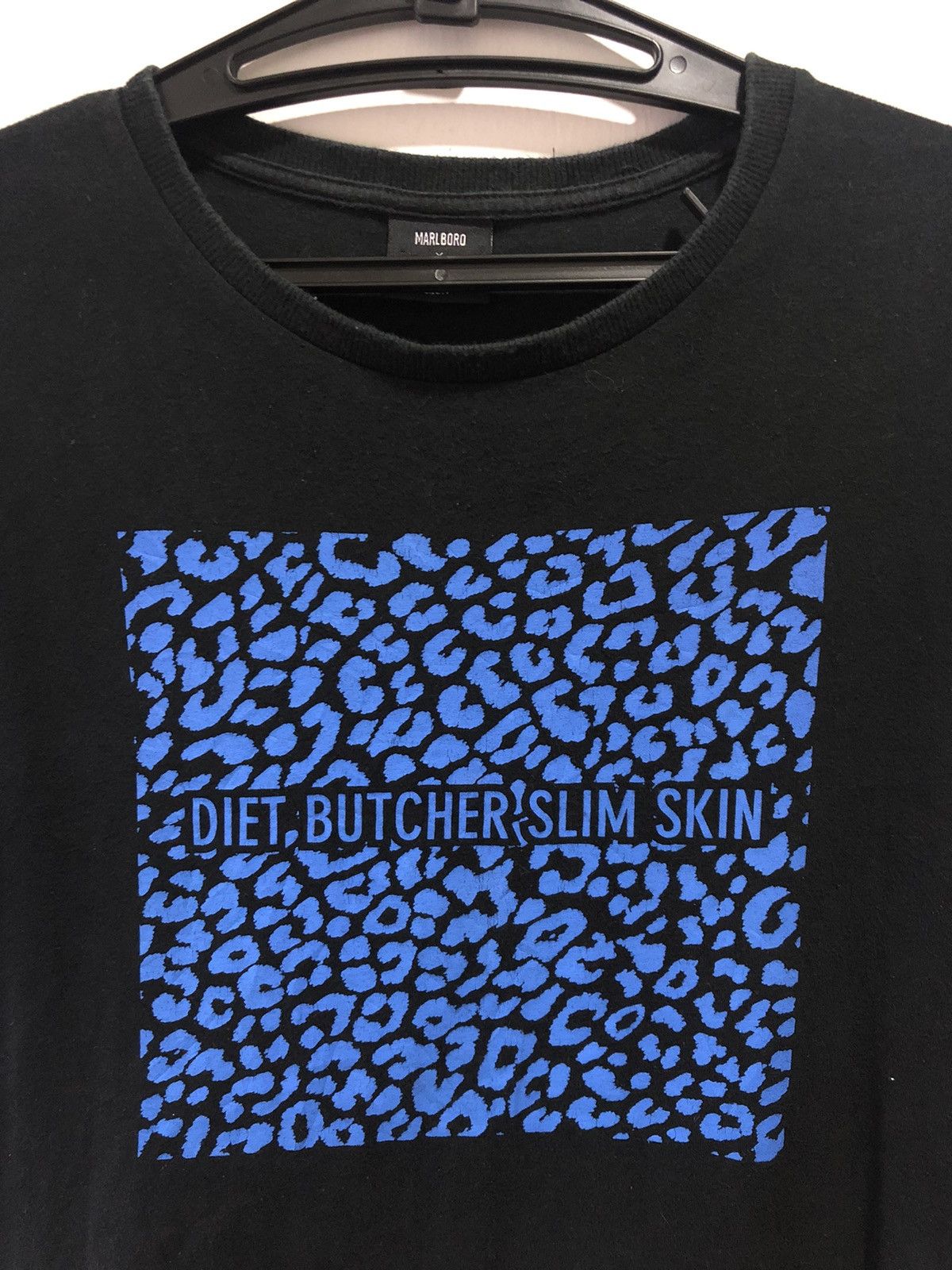 Diet Butcher Slim Skin 💥Vintage💥 Marlboro x Diet Butcher Slim Skin Tee Size US M / EU 48-50 / 2 - 2 Thumbnail