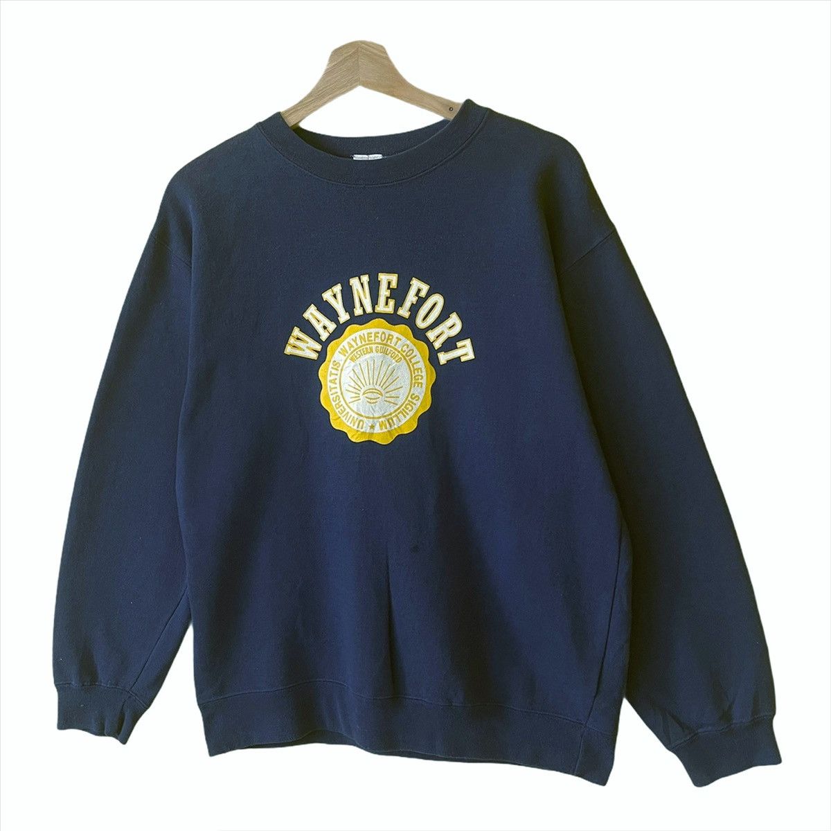 Vintage Vintage 90s University Waynefort Crewneck Sweatshirt Size M Size US M / EU 48-50 / 2 - 3 Thumbnail