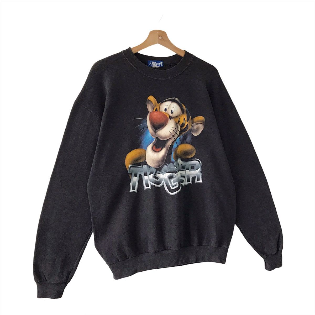 Cartoon Network 90s Tigger Big Logo Crewneck Sweatshirt Size M Size US M / EU 48-50 / 2 - 2 Thumbnail