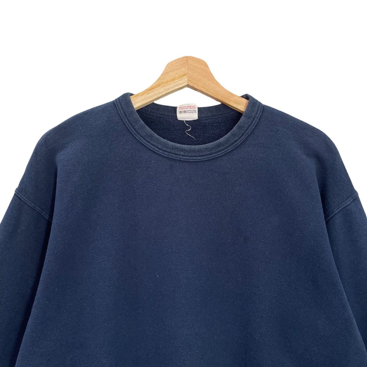 Hanes Vintage 90s Hanes Big Logo Crewneck Sweatshirt Size M Size US M / EU 48-50 / 2 - 6 Thumbnail