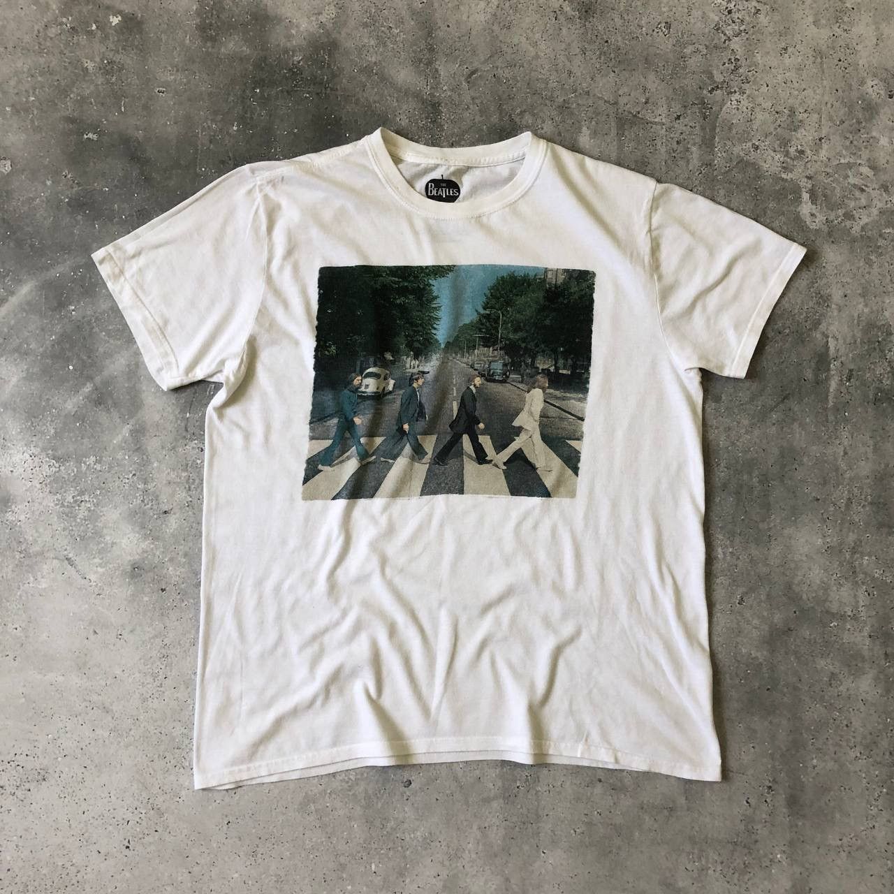 Band Tees The Beatles Abbey Road Tee Band T-Shirt 2017 Vintage Apple Size US L / EU 52-54 / 3 - 1 Thumbnail