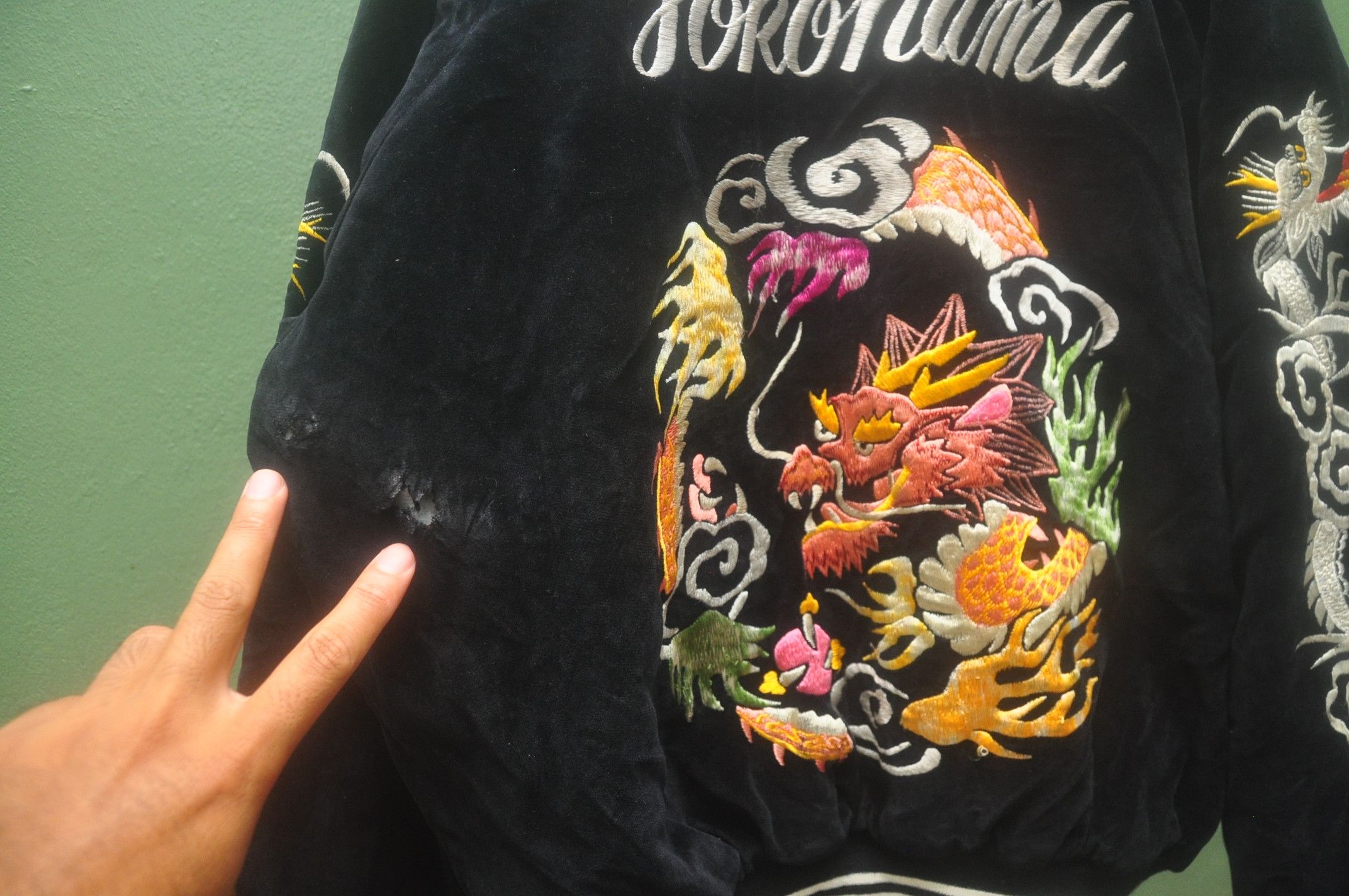 Toyo Enterprises × Vintage Vtg Reversible Souvenir Dragon Jacket Travis Scott Style Size US L / EU 52-54 / 3 - 8 Thumbnail