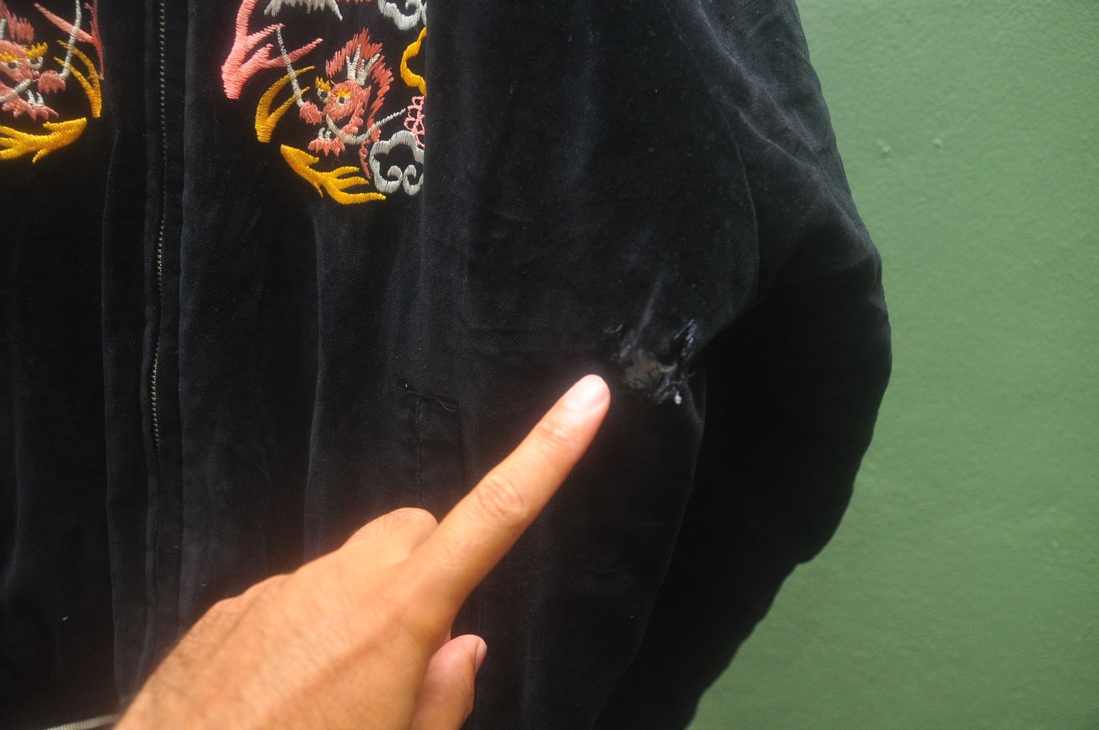Toyo Enterprises × Vintage Vtg Reversible Souvenir Dragon Jacket Travis Scott Style Size US L / EU 52-54 / 3 - 14 Thumbnail