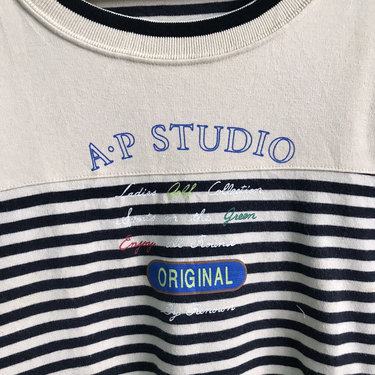 Vintage Vintage 90’s AP Studio Spellout Crewneck Sweatshirt Size US M / EU 48-50 / 2 - 5 Thumbnail