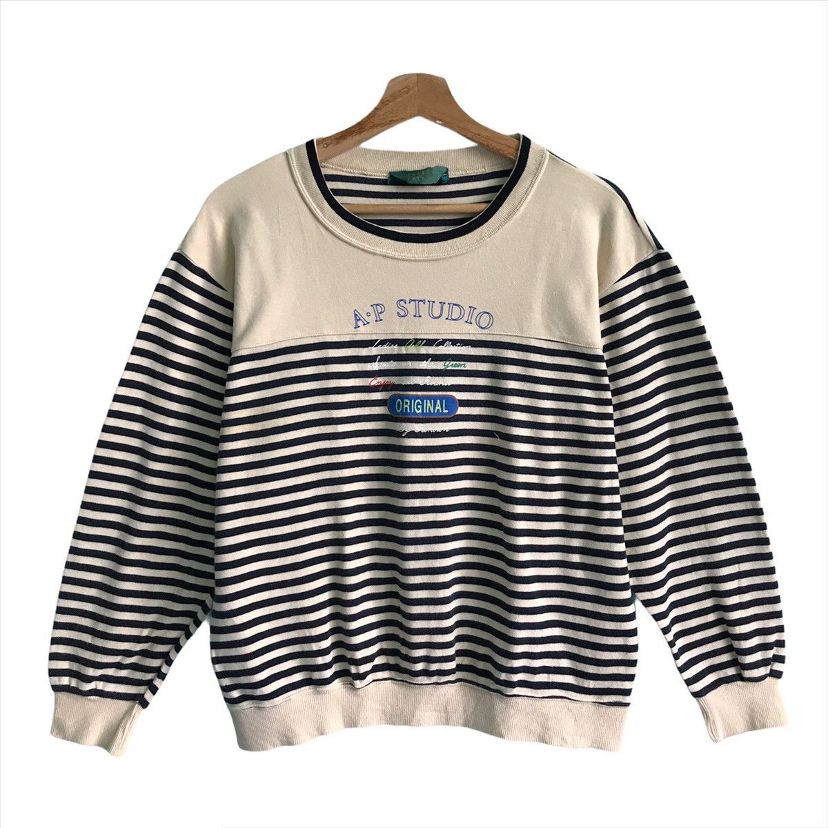 Vintage Vintage 90’s AP Studio Spellout Crewneck Sweatshirt Size US M / EU 48-50 / 2 - 1 Thumbnail