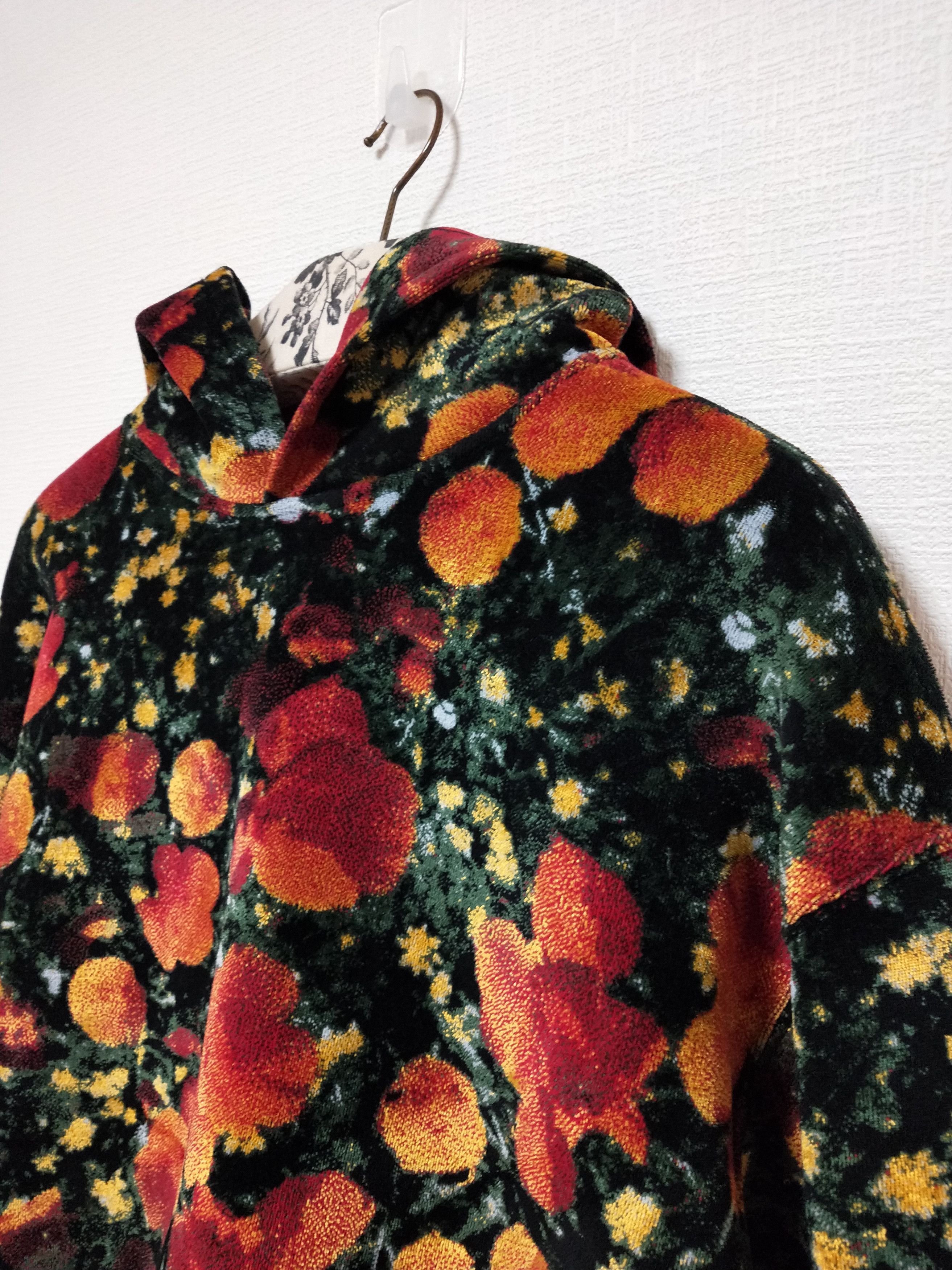 Louis Vuitton × Virgil Abloh 'Poppies' Velour Hoodie Size US S / EU 44-46 / 1 - 3 Thumbnail