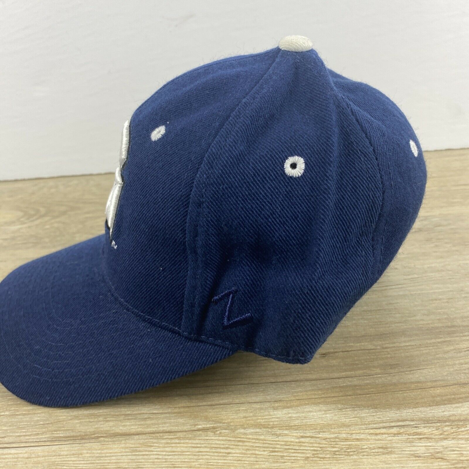 Zephyr Georgetown Hoyas Hat Navy NCAA Size 6 3/4 Fitted Hat Size ONE SIZE - 3 Thumbnail