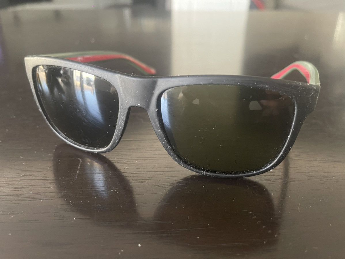 Gucci Black Gucci Sunglasses Size ONE SIZE - 2 Preview