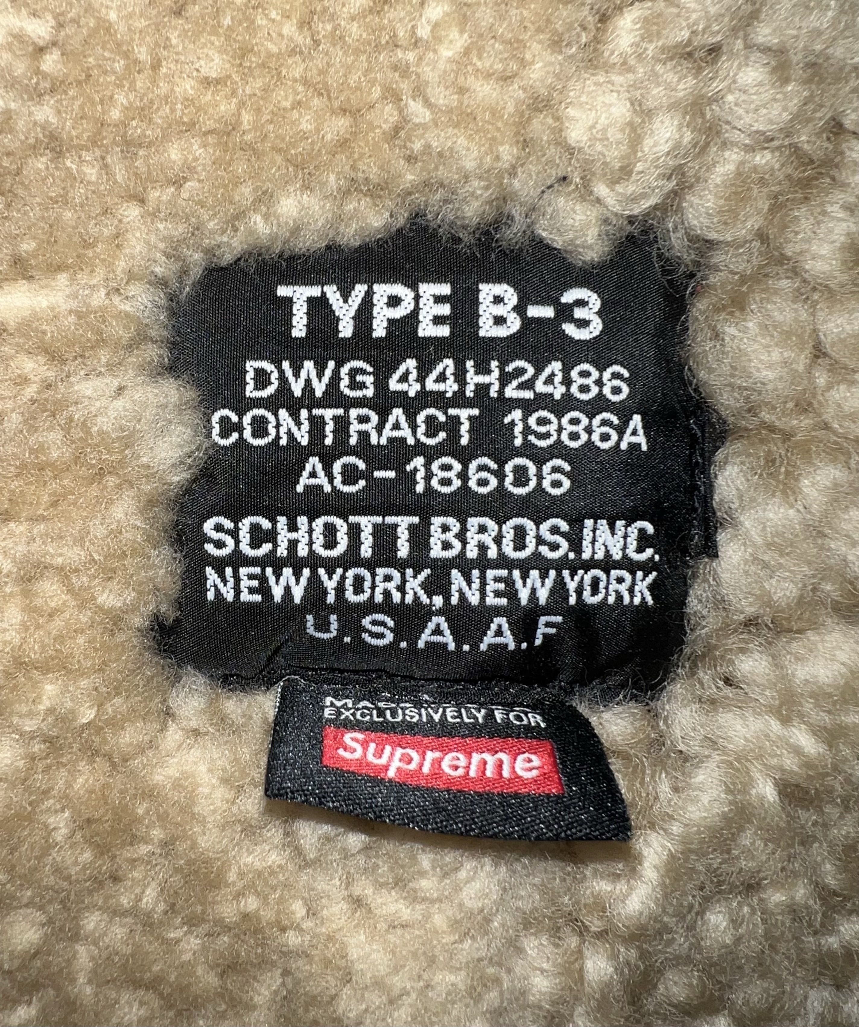 Schott × Supreme Supreme x Schott B-3 Shearling Jacket Size US L / EU 52-54 / 3 - 7 Thumbnail