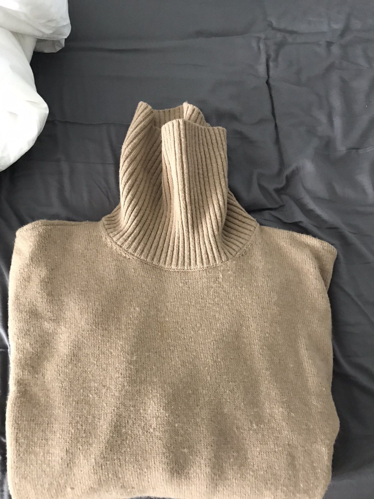 AMI Oversized woollen AMI turtleneck Size US S / EU 44-46 / 1 - 2 Thumbnail