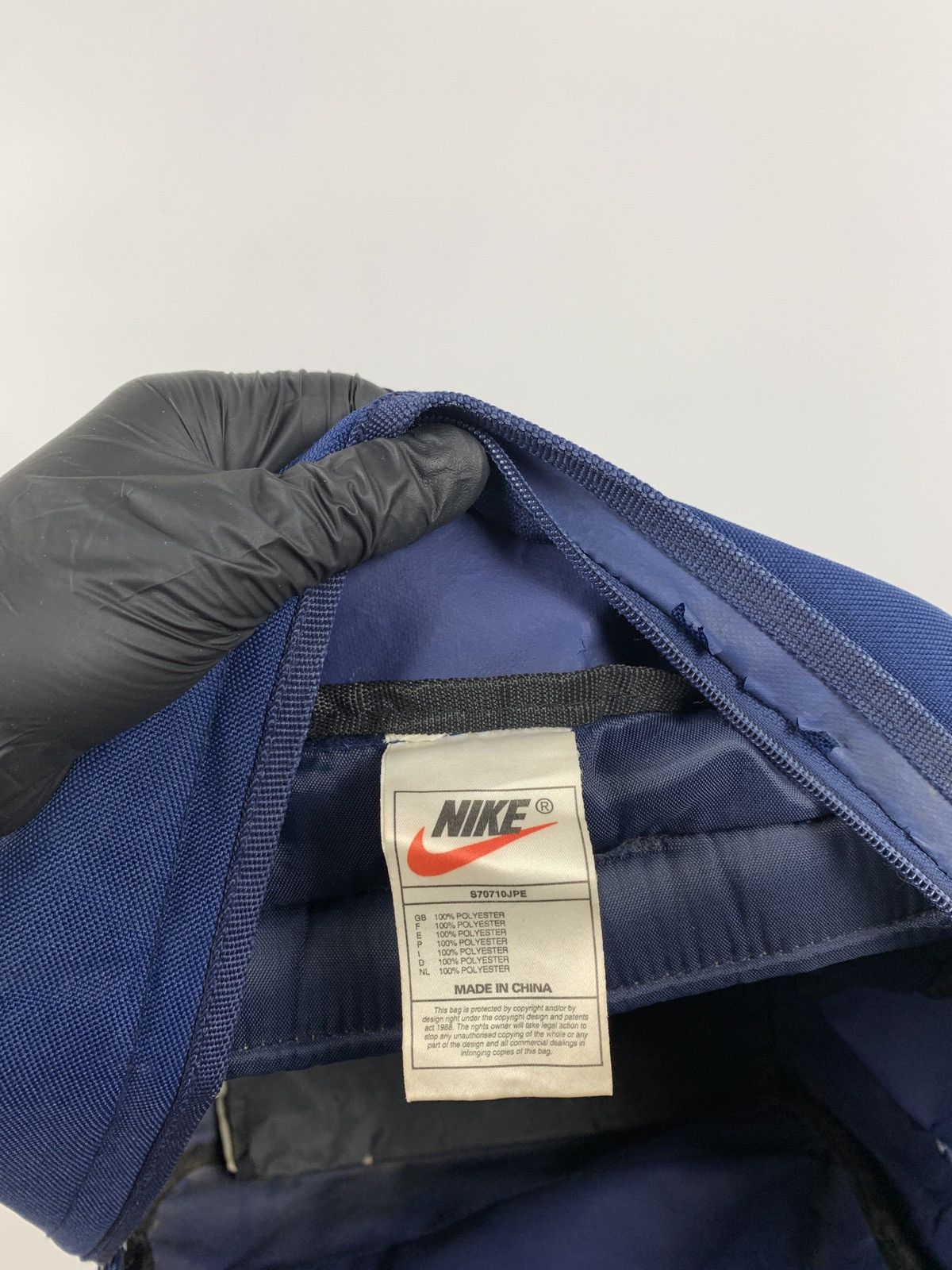 Nike 90s Vintage Nike Big Logo Swoosh Backpack Bag Size ONE SIZE - 12 Thumbnail