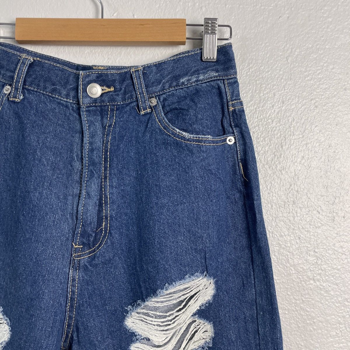Japanese Brand Vintage awego Distressed Style Denim Jeans Size US 29 - 2 Thumbnail