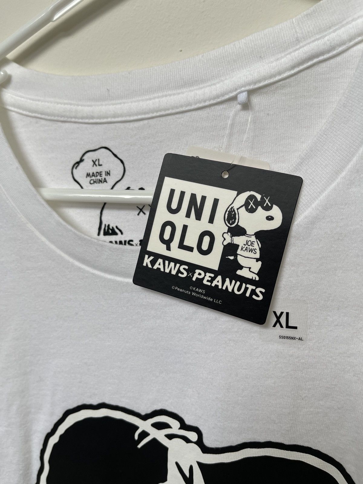 Kaws × Uniqlo Joe KAWS Uniqlo Tee Size US XL / EU 56 / 4 - 2 Thumbnail