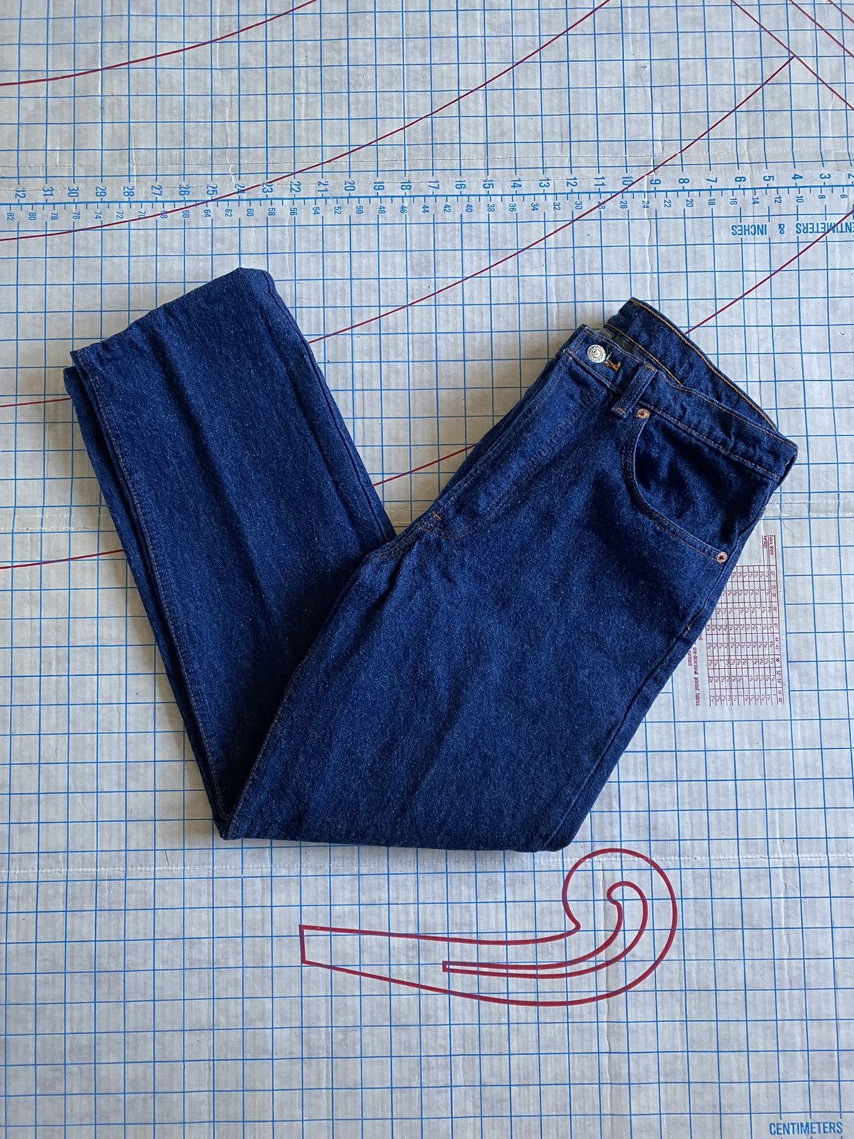 Levi's × Levi's Vintage Clothing × Vintage Vintage Levi’s 501 Indigo Wash fits 33x29 tagged 34x32 Size US 33 - 13 Thumbnail