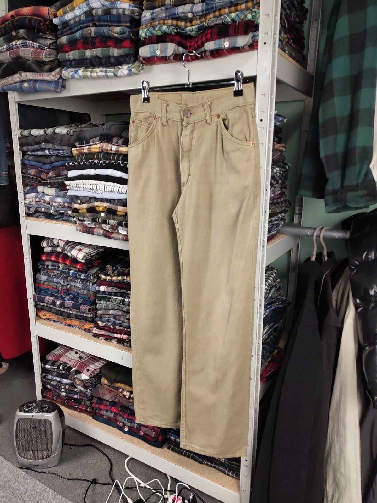 Levi's Vintage Clothing Vintage Levi's 646 0419 Big E Orange Tag Faded Oliver Pants Size US 30 / EU 46 - 24 Thumbnail