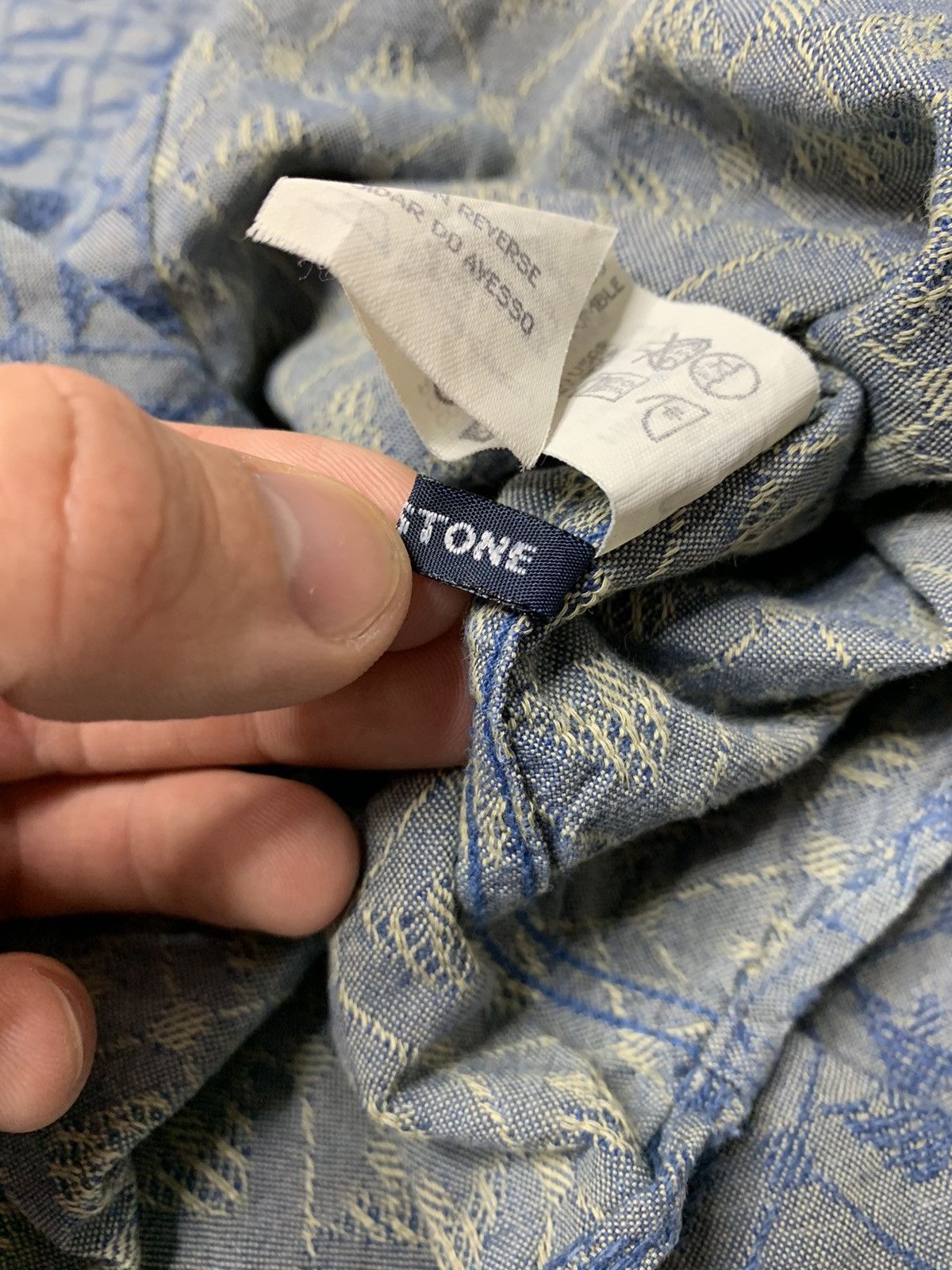 Armani × Vintage Vintage 1990s Armani Monogram Textured Weave Navy Shirt Size US L / EU 52-54 / 3 - 20 Thumbnail