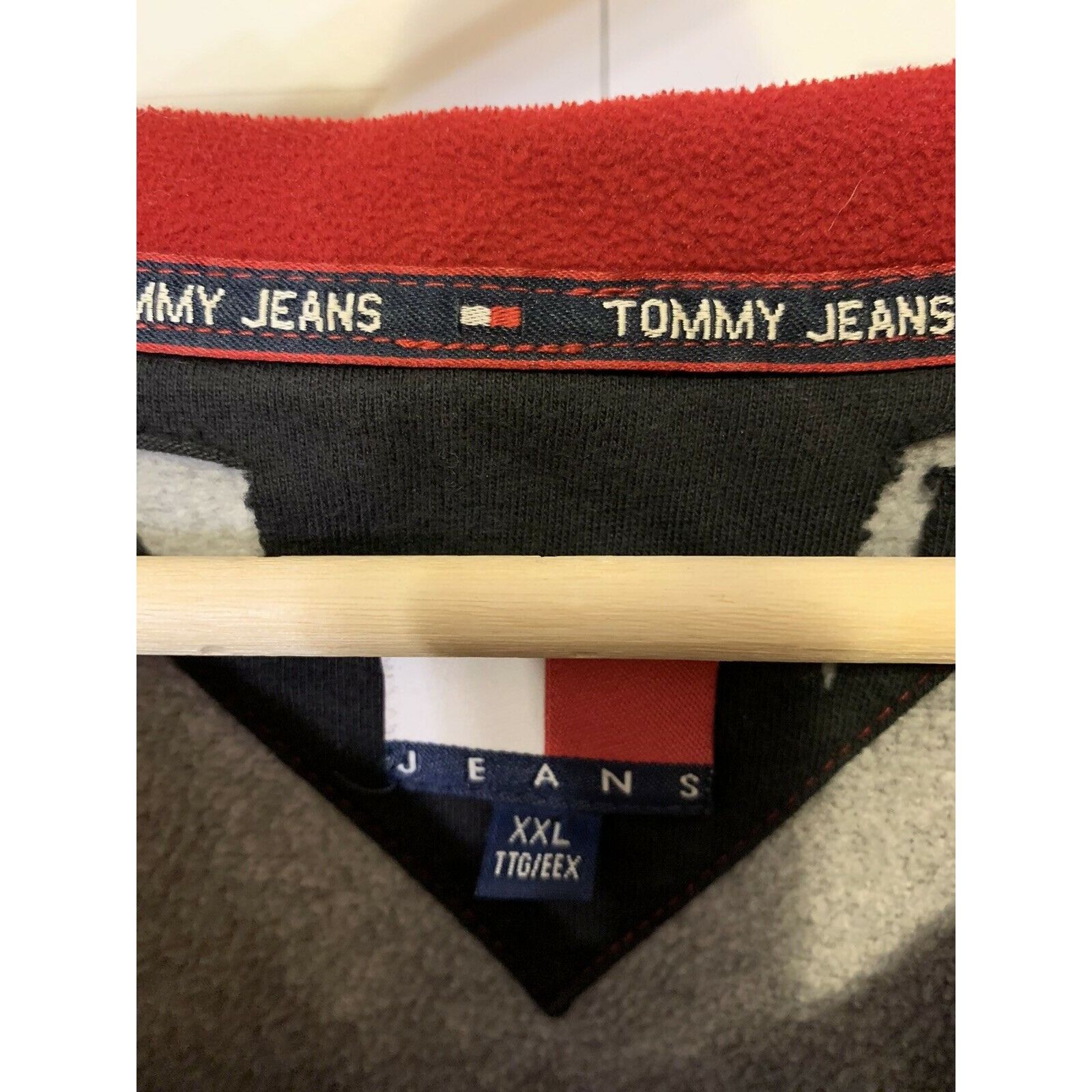 Tommy Hilfiger Vtg 90's Tommy Hilfiger Mens Sz XXL pullover crewneck Size US XXL / EU 58 / 5 - 2 Thumbnail