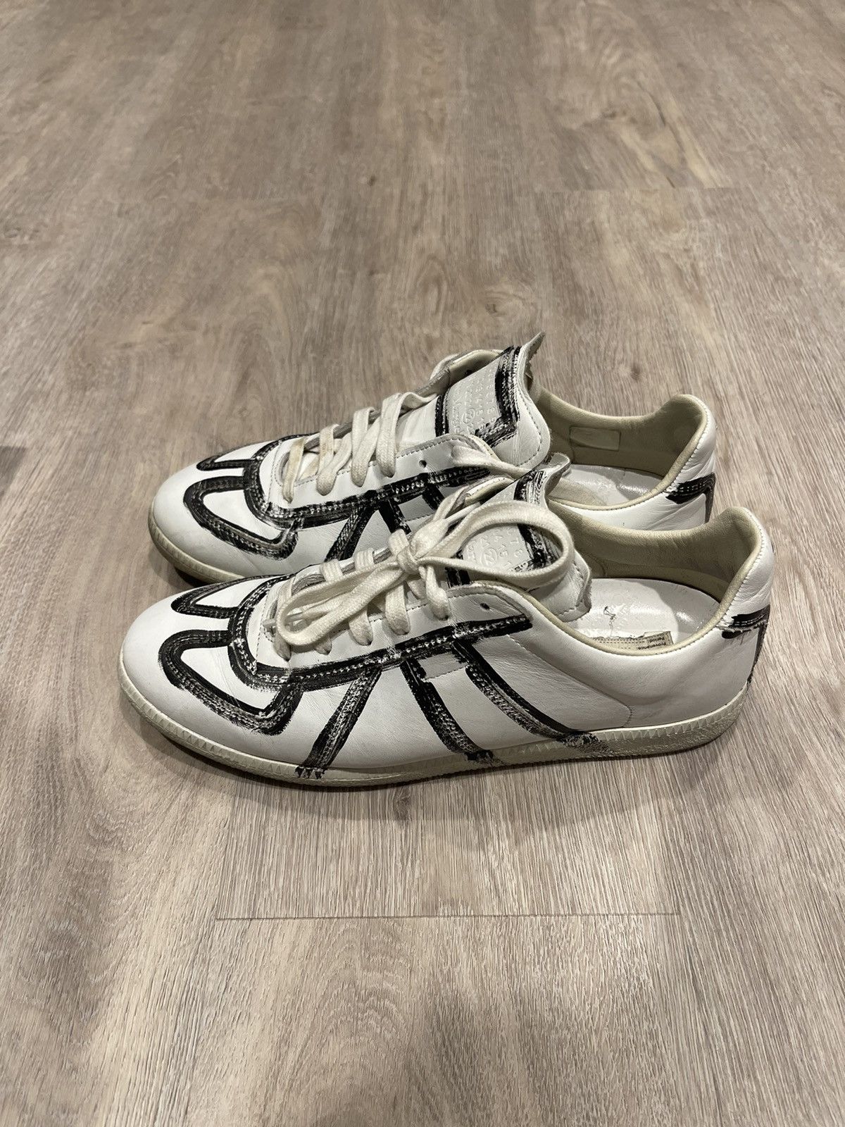 Maison Margiela MAISON MARGIELA 22 REPLICA LOW PAINTED SEAM SNEAKER Grailed