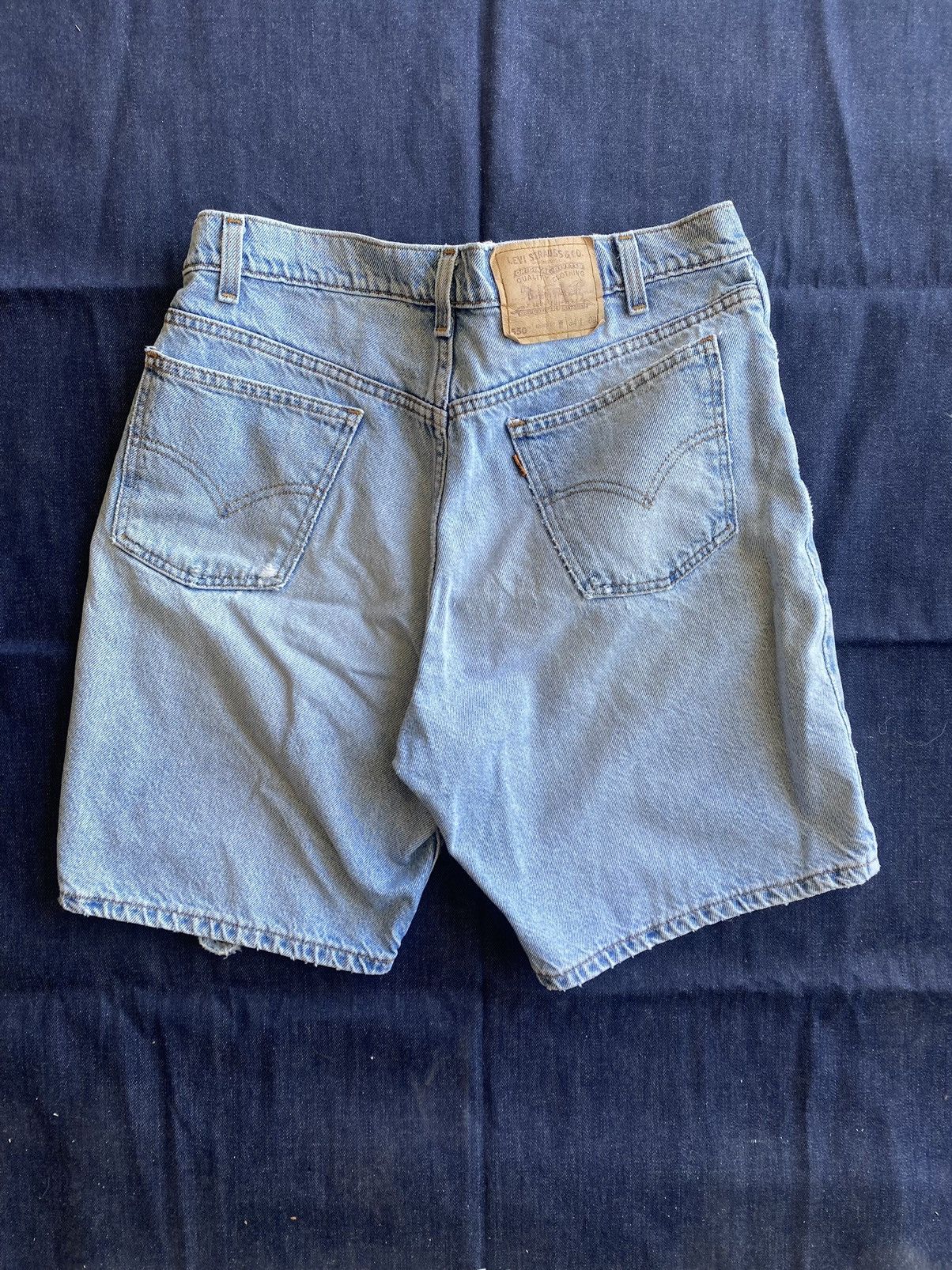 Vintage Vintage y2k Levi’s 550 orange tab jean shorts Levi’s jorts Size US 32 / EU 48 - 4 Thumbnail
