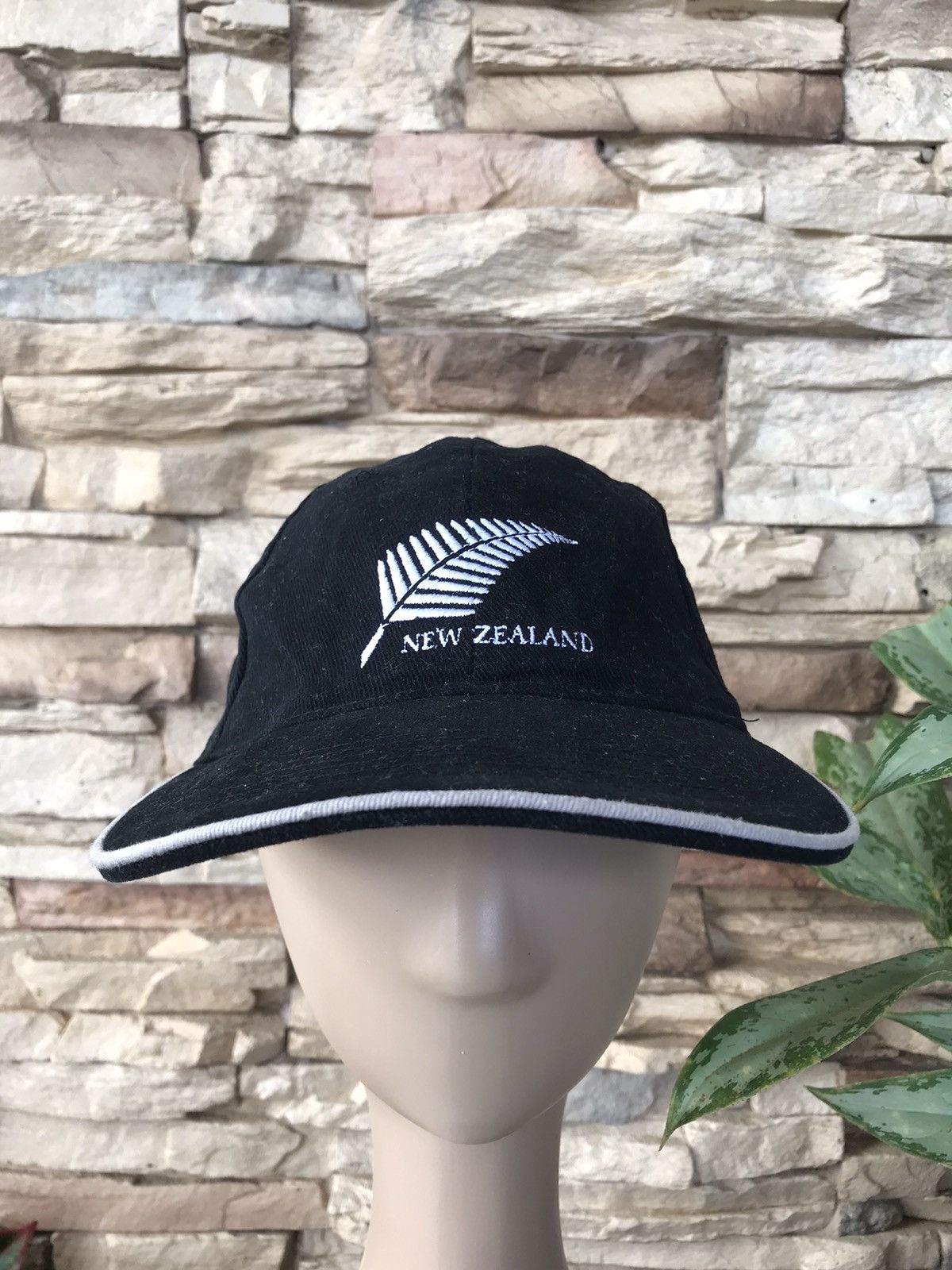New Zealand Outback New Zealand Outward Bound Sport Cap allblack canterbury Size ONE SIZE - 1 Thumbnail