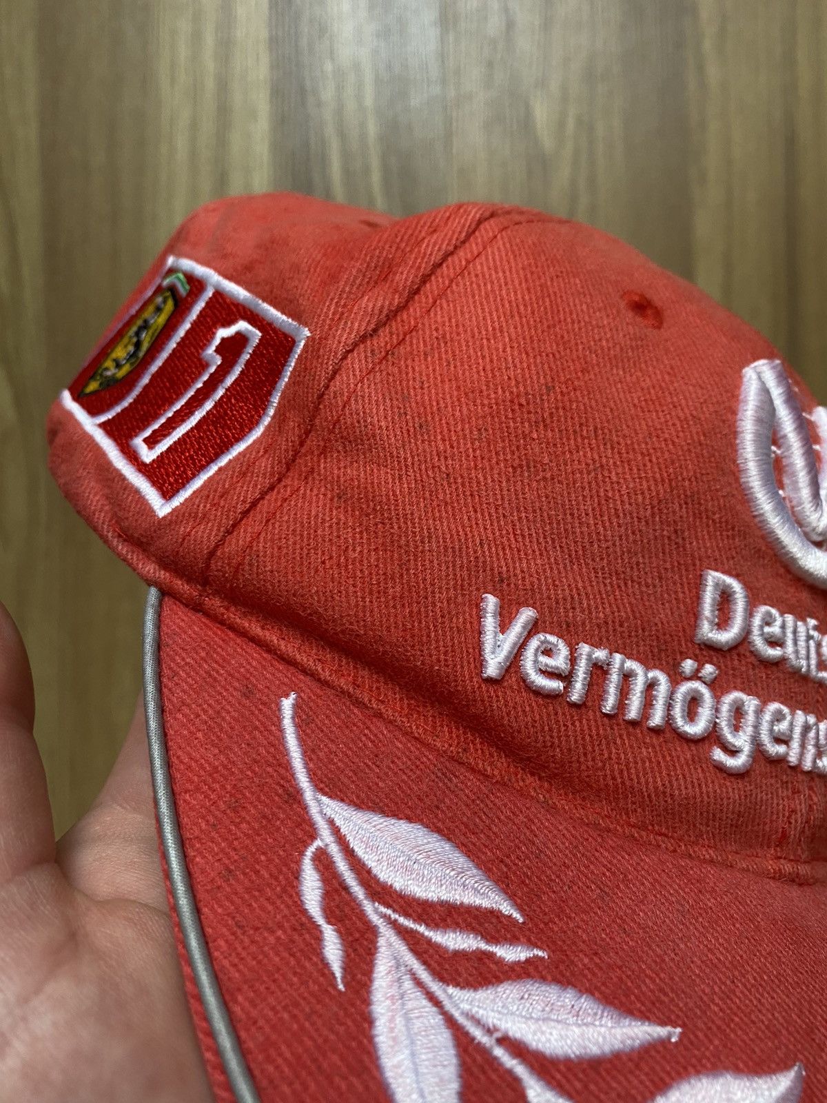 Vintage Vintage Michael Schumacher 2000 World Champion Ferrari Hat Size ONE SIZE - 9 Thumbnail