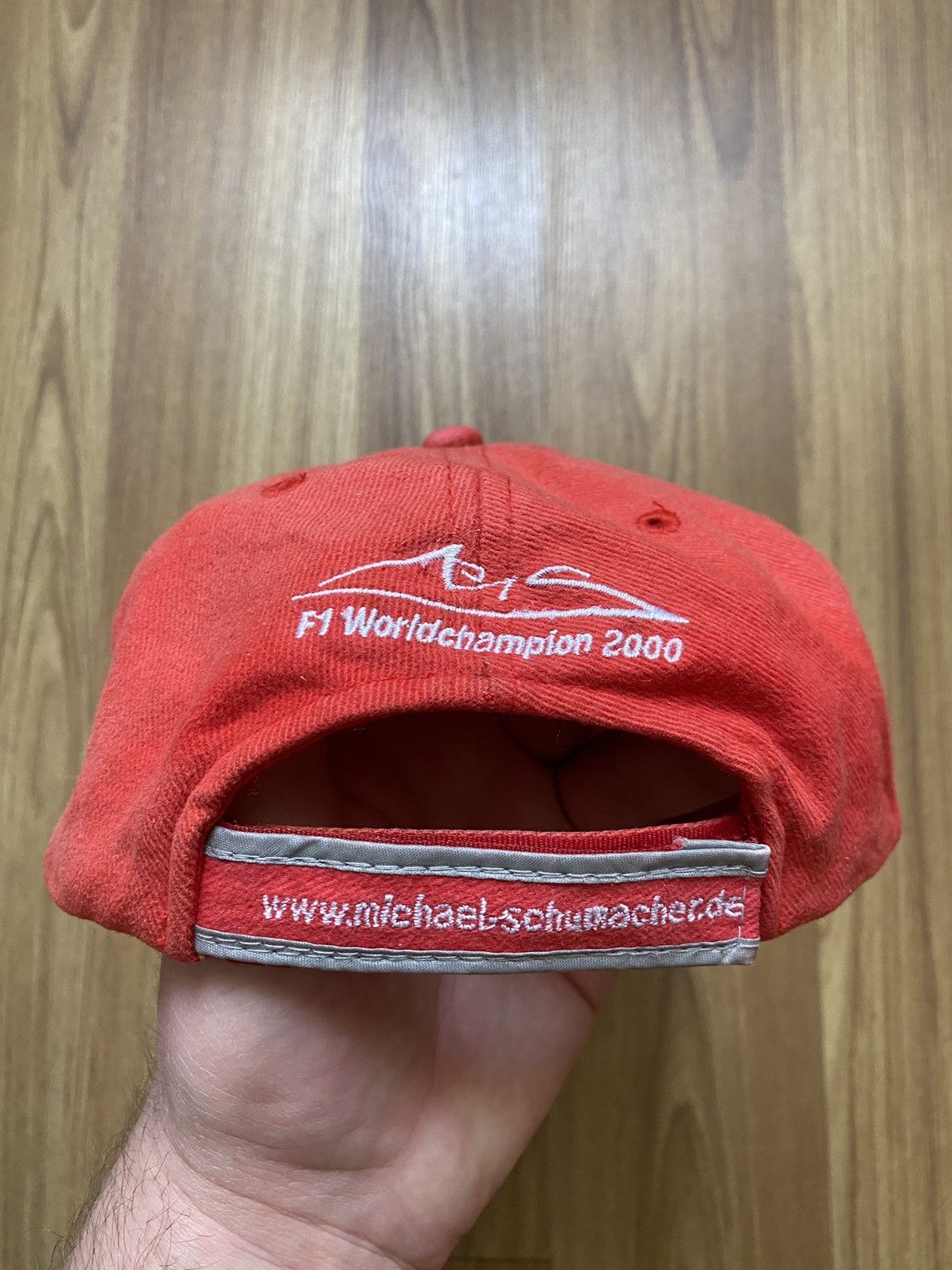 Vintage Vintage Michael Schumacher 2000 World Champion Ferrari Hat Size ONE SIZE - 3 Thumbnail