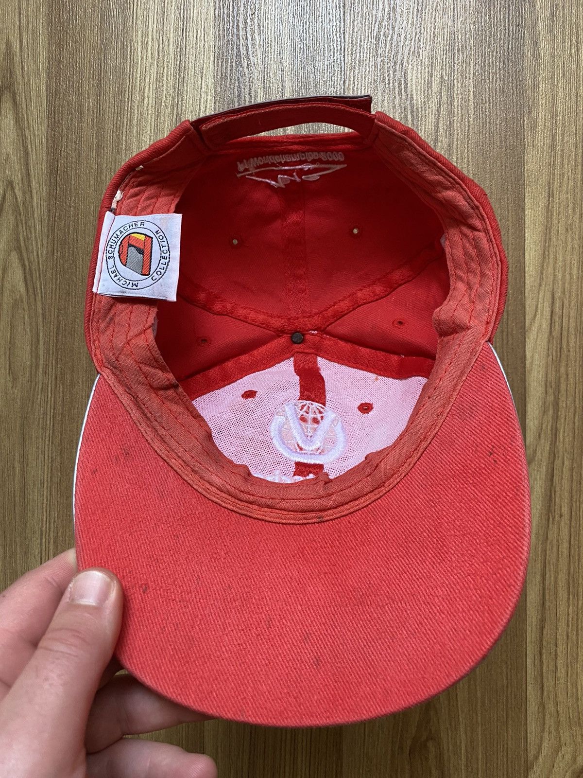 Vintage Vintage Michael Schumacher 2000 World Champion Ferrari Hat Size ONE SIZE - 4 Thumbnail