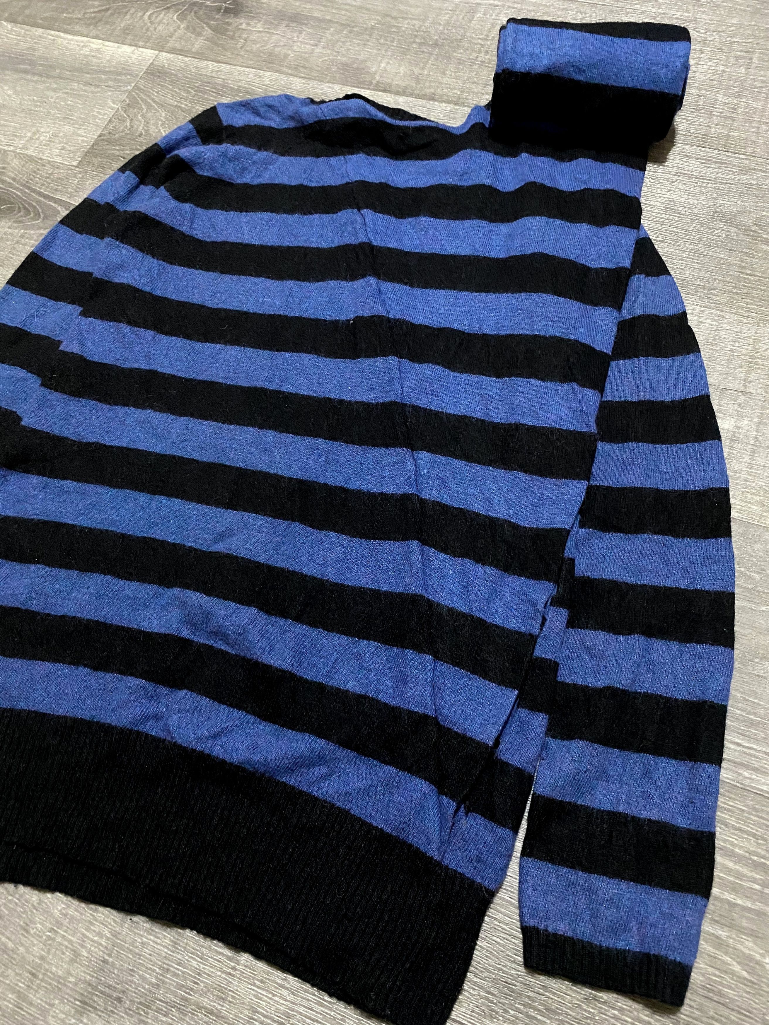 Gucci Women's Gucci Vintage Striped Transformer Mohair Sweater Size S / US 4 / IT 40 - 7 Thumbnail