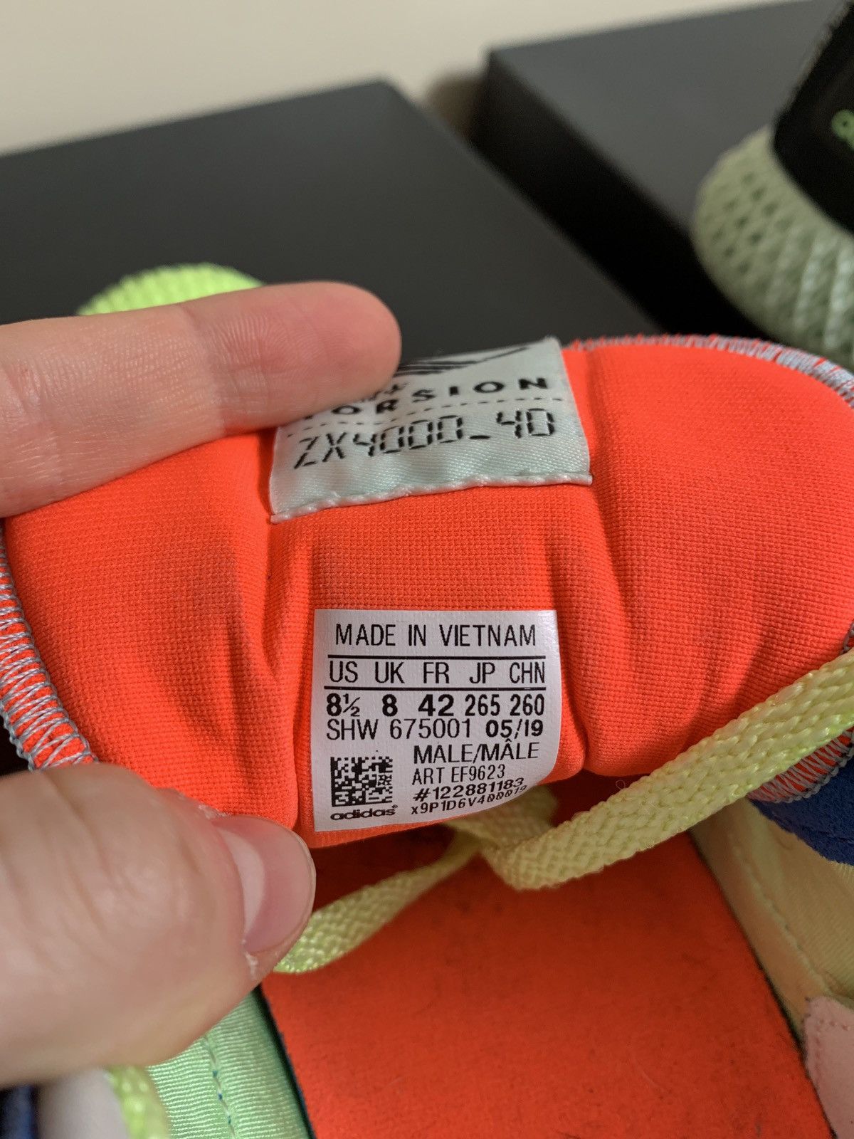 ZX 4000 4D Easy Mint