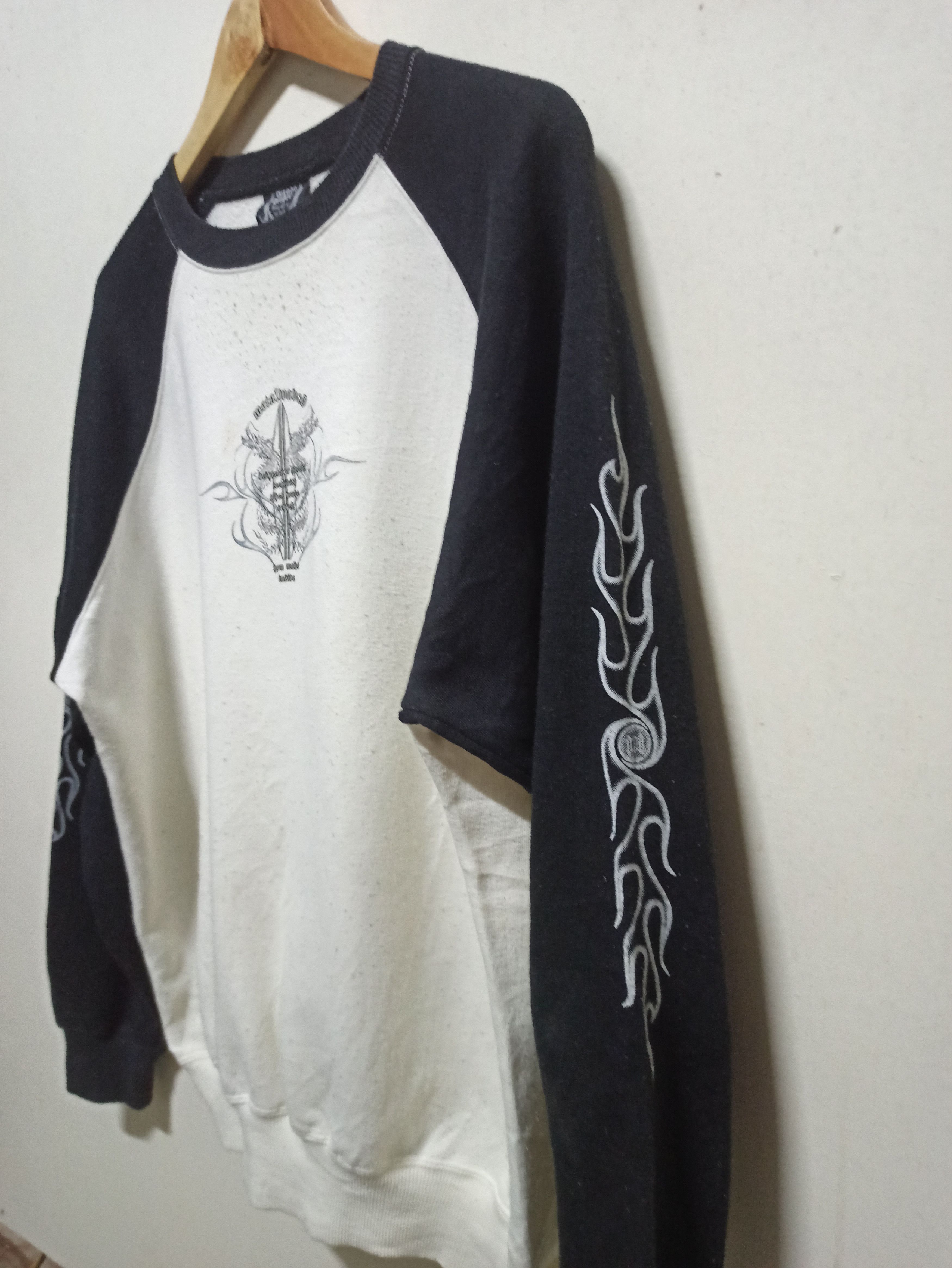 Japanese Brand × Vintage Vintage Metal Waves Sweatshirt Size US L / EU 52-54 / 3 - 4 Thumbnail