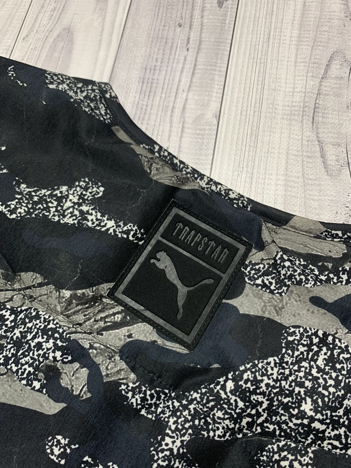 Puma × Trapstar London Trapstar X Puma vest Rare size L Size US L / EU 52-54 / 3 - 4 Thumbnail