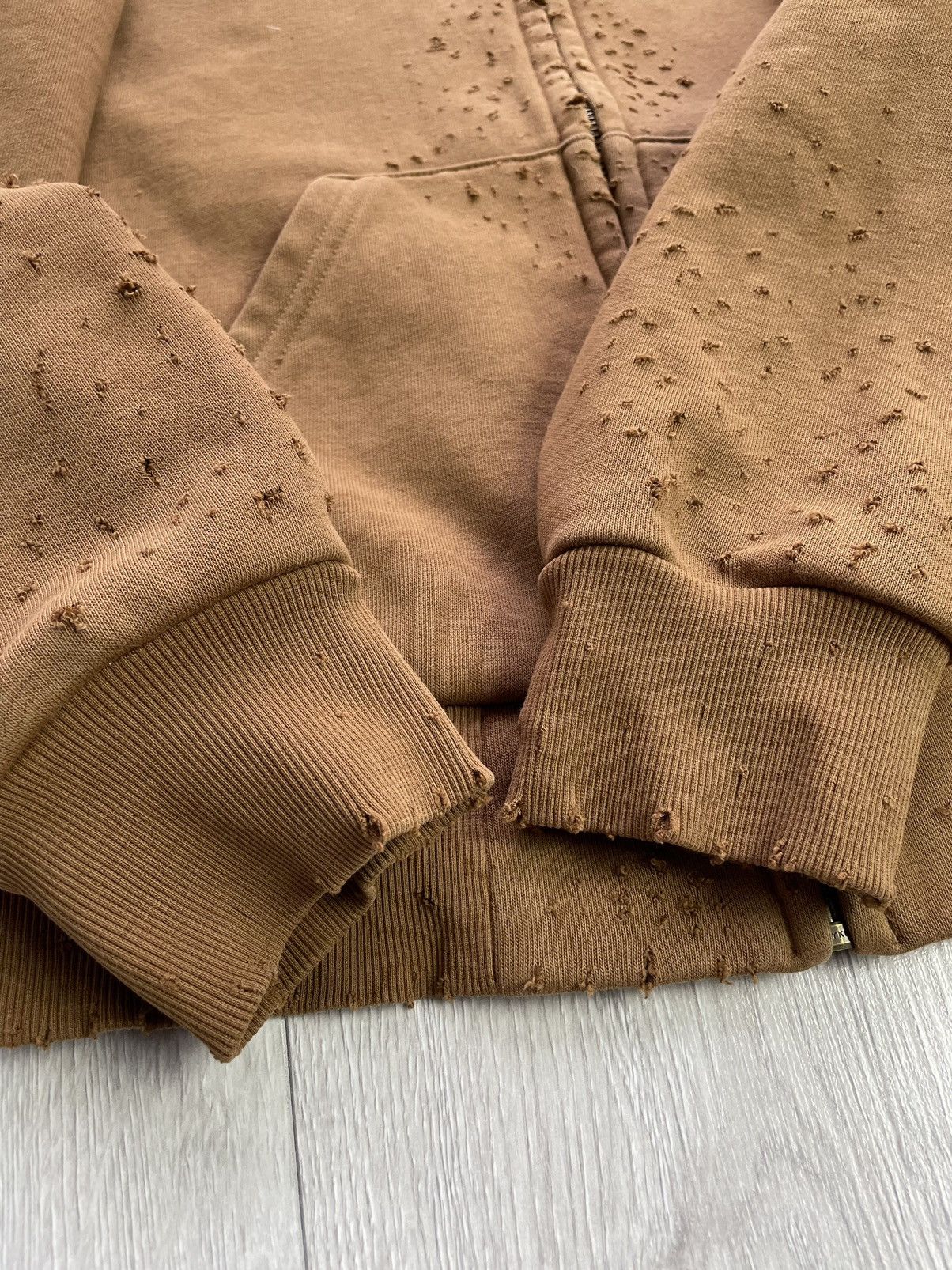 Carhartt Carhartt Distressed Hooded Jacket / Hoodie Brown *Vintage* Size US S / EU 44-46 / 1 - 10 Thumbnail