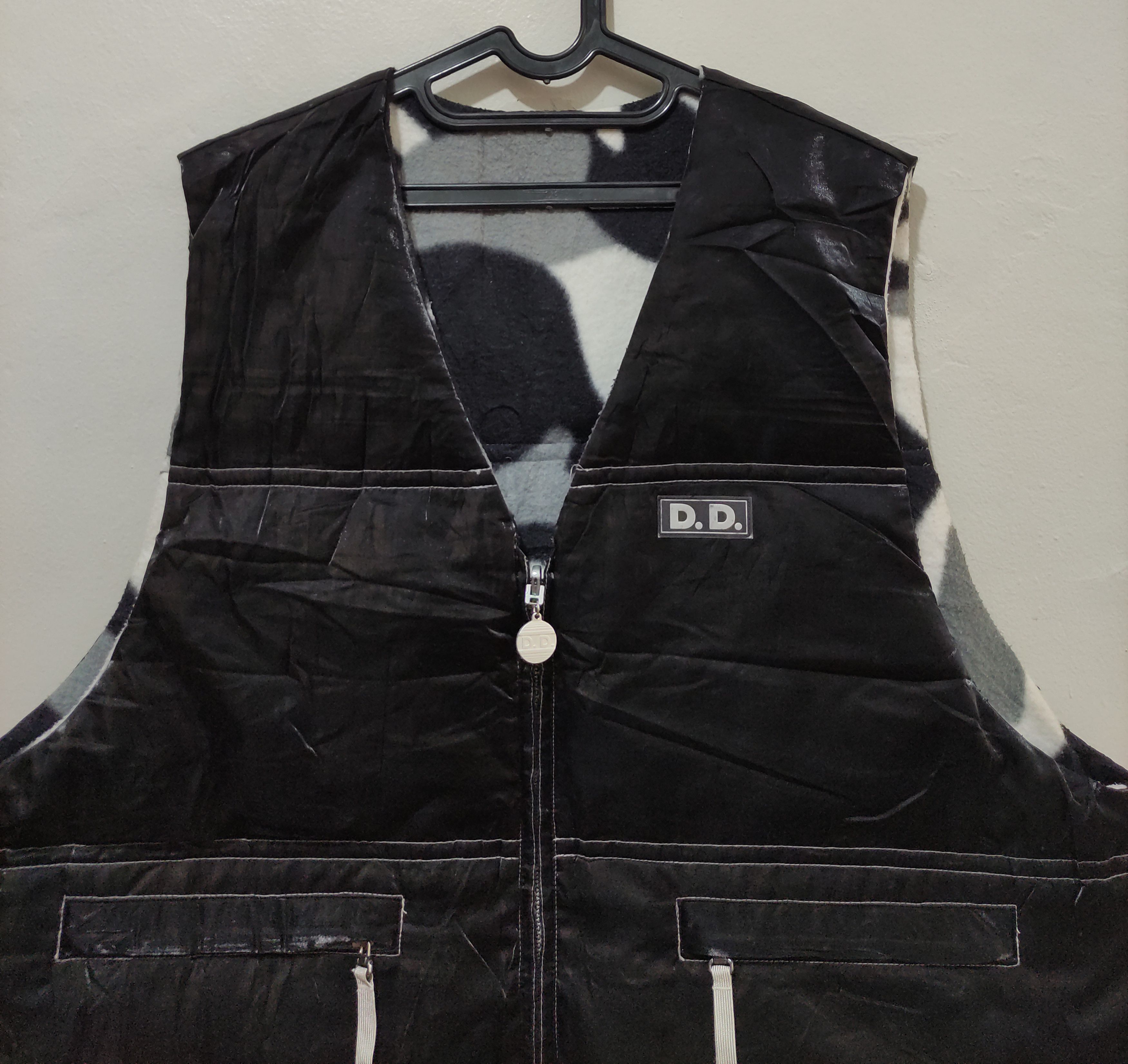 Descente Vintage 90s Descente Decor ski Sample Black Puffer Vest Size US L / EU 52-54 / 3 - 3 Thumbnail