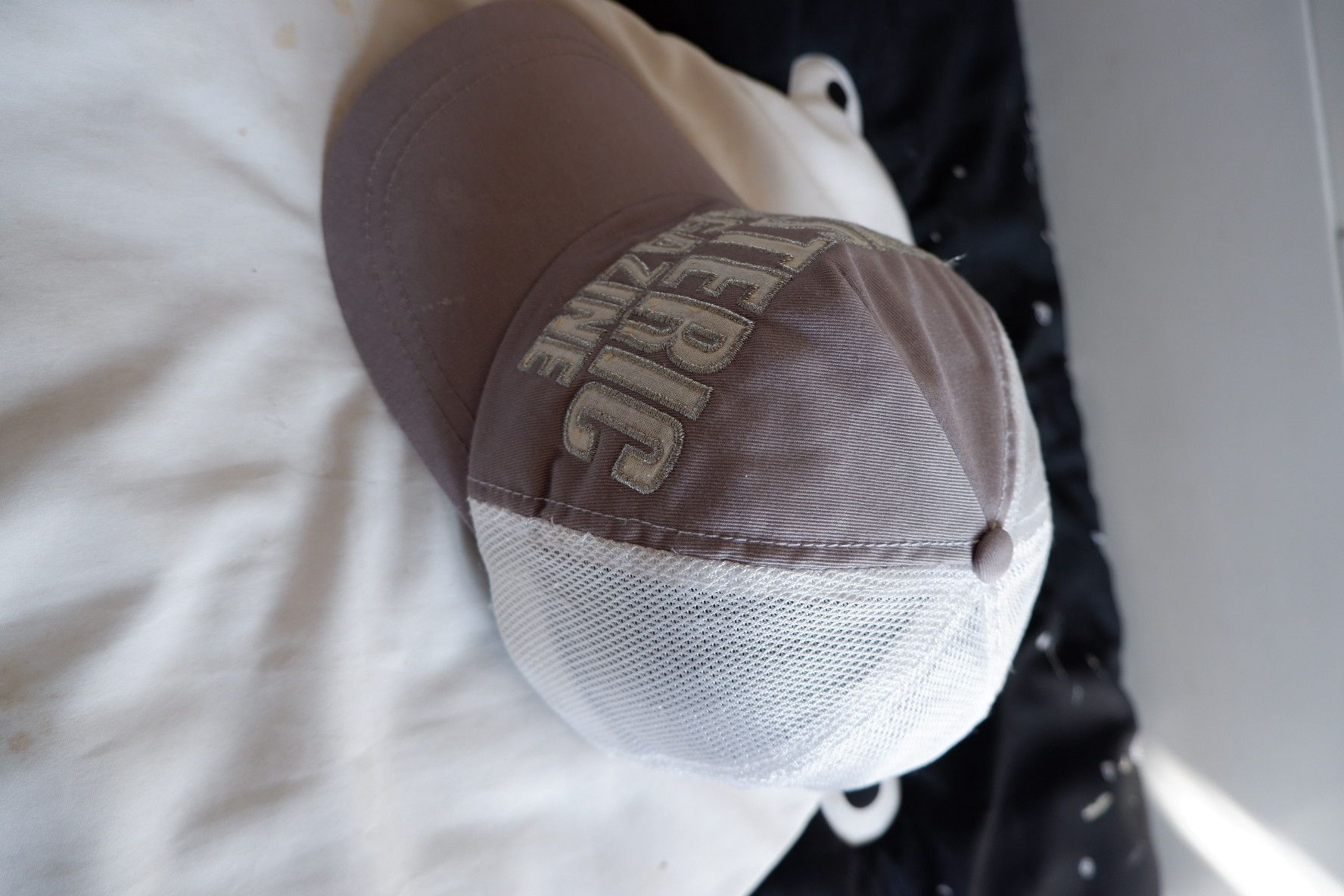 Japanese Brand Vintage Hysteric Magazine Trucker Hat Size ONE SIZE - 2 Thumbnail