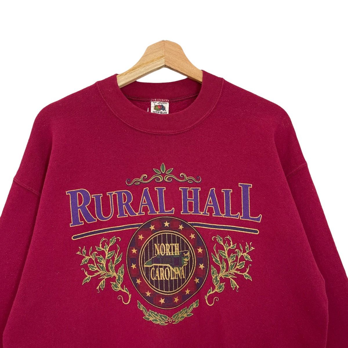 Vintage Vintage Rural Hall North Carolina Crewneck Sweatshirt Size M Size US M / EU 48-50 / 2 - 4 Thumbnail