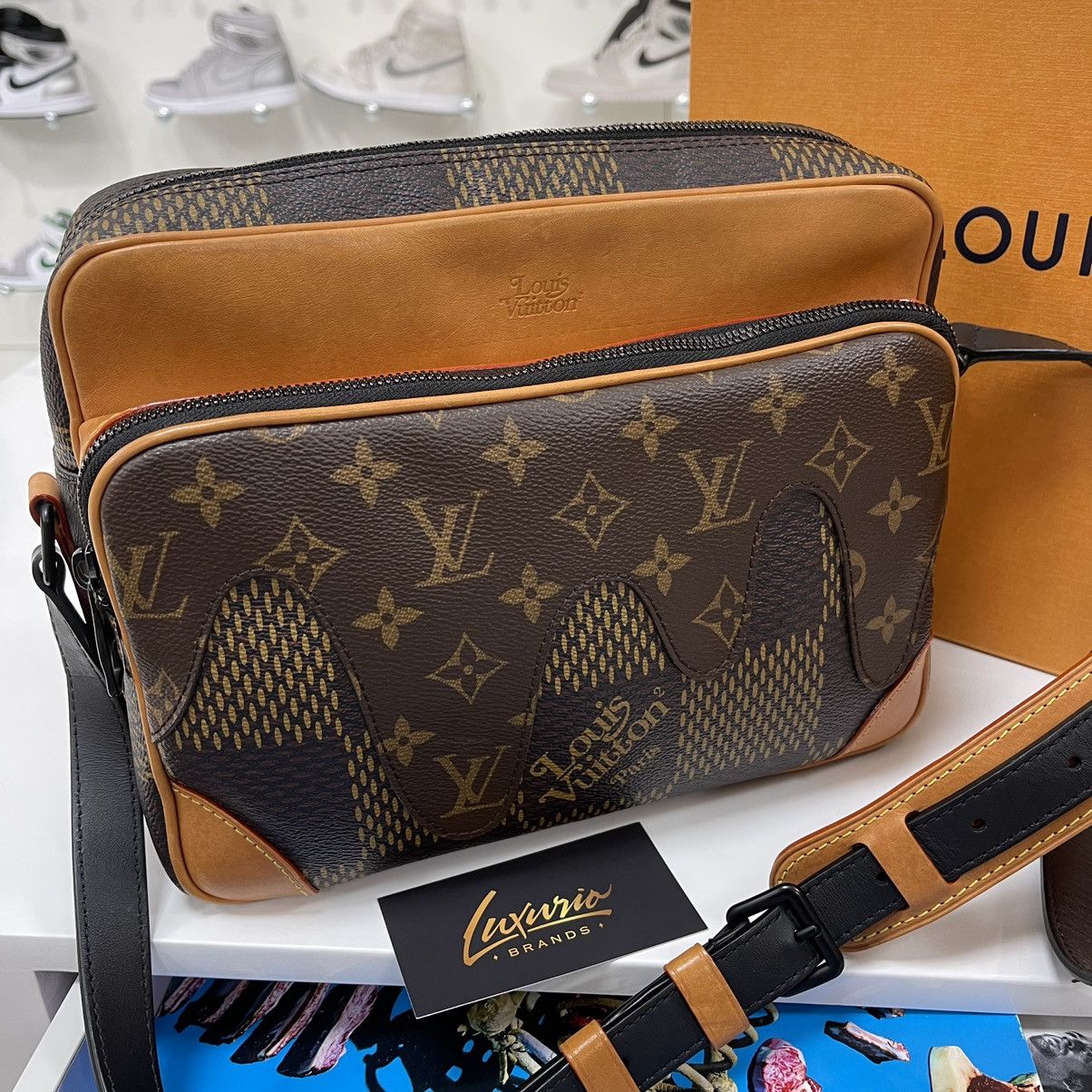 Louis Vuitton LOUIS VUITTON x NIGO Nil Messenger | Grailed