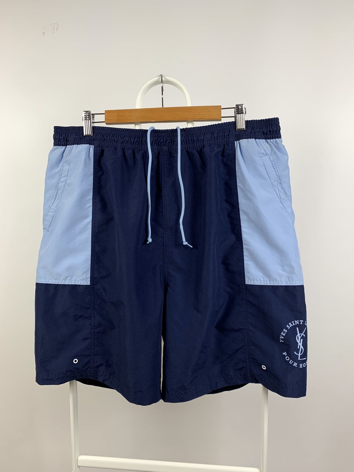 Vintage Vintage Yves Saint Laurent Pour Homme YSL Navy Blue Shorts Size US 34 / EU 50 - 1 Thumbnail