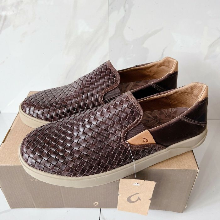 Olukai store kahu lauhala