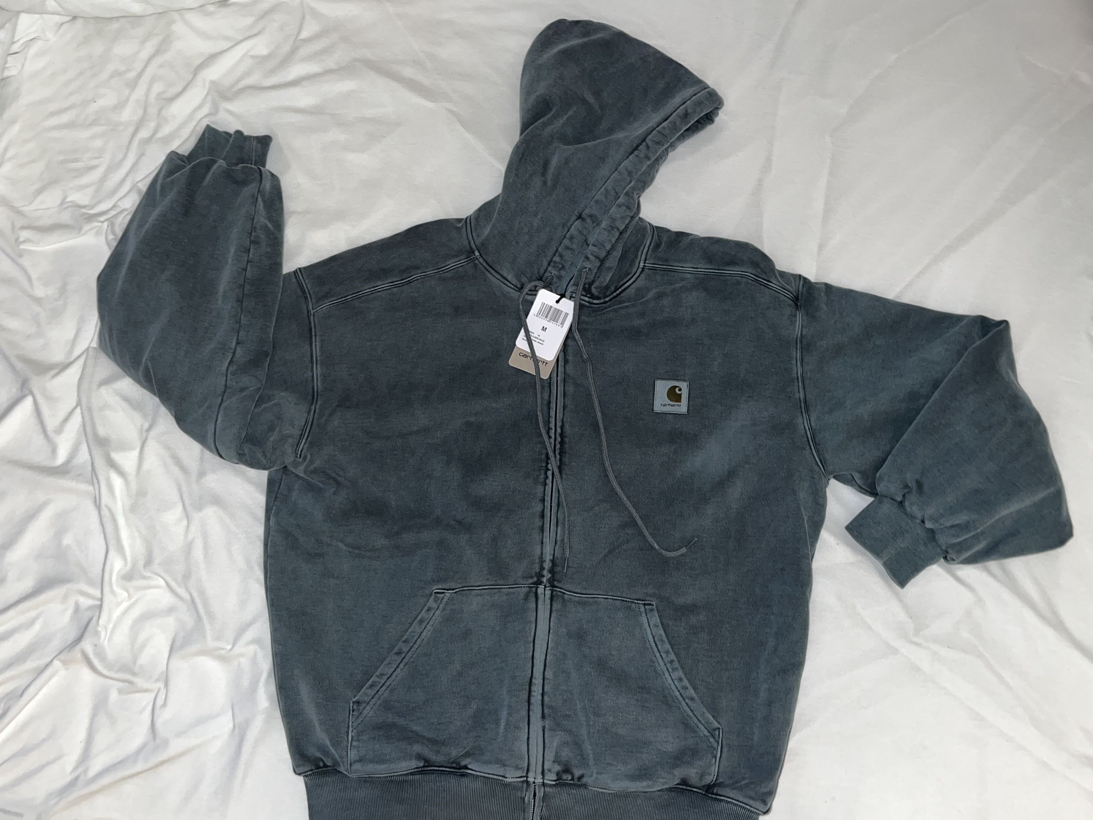 【Carhartt】 ★ HOODED SQUARE LABEL JACKET ★ BLACK & GREY CARHARTT_I033064-98-GD-03-