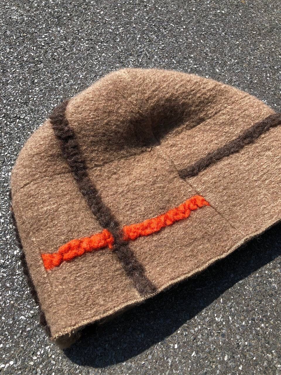 Annikki Karvinen × Designer × Handmade ANNIKKI KARVINEN HAND MADE HAT MADE IN FINLAND Size ONE SIZE - 2 Thumbnail