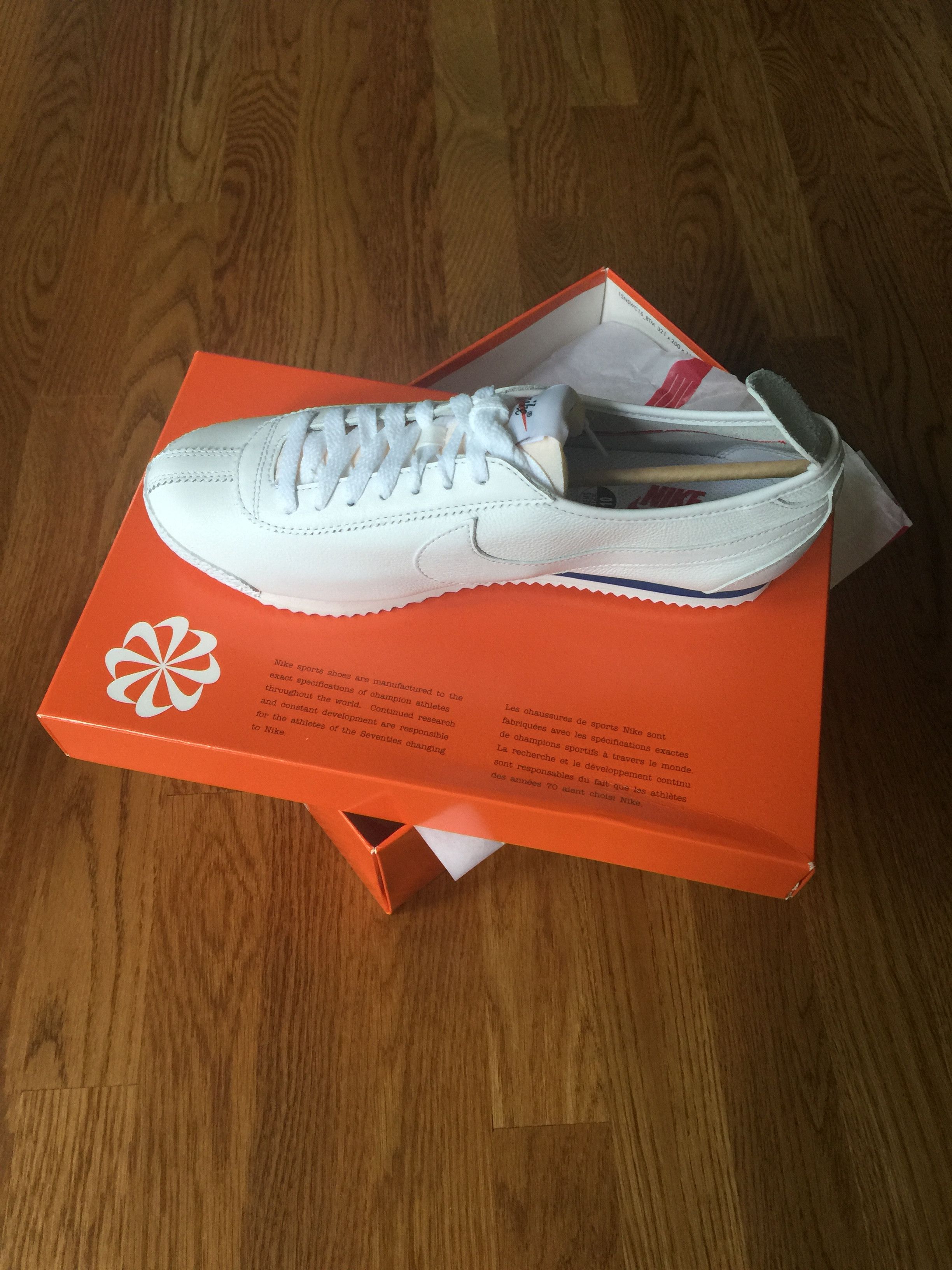 Nike 4 White Nike Cortez Shoe Dog Vintage 72 Shoe Dog OG Swoosh Size US 5 / EU 37 - 8 Thumbnail