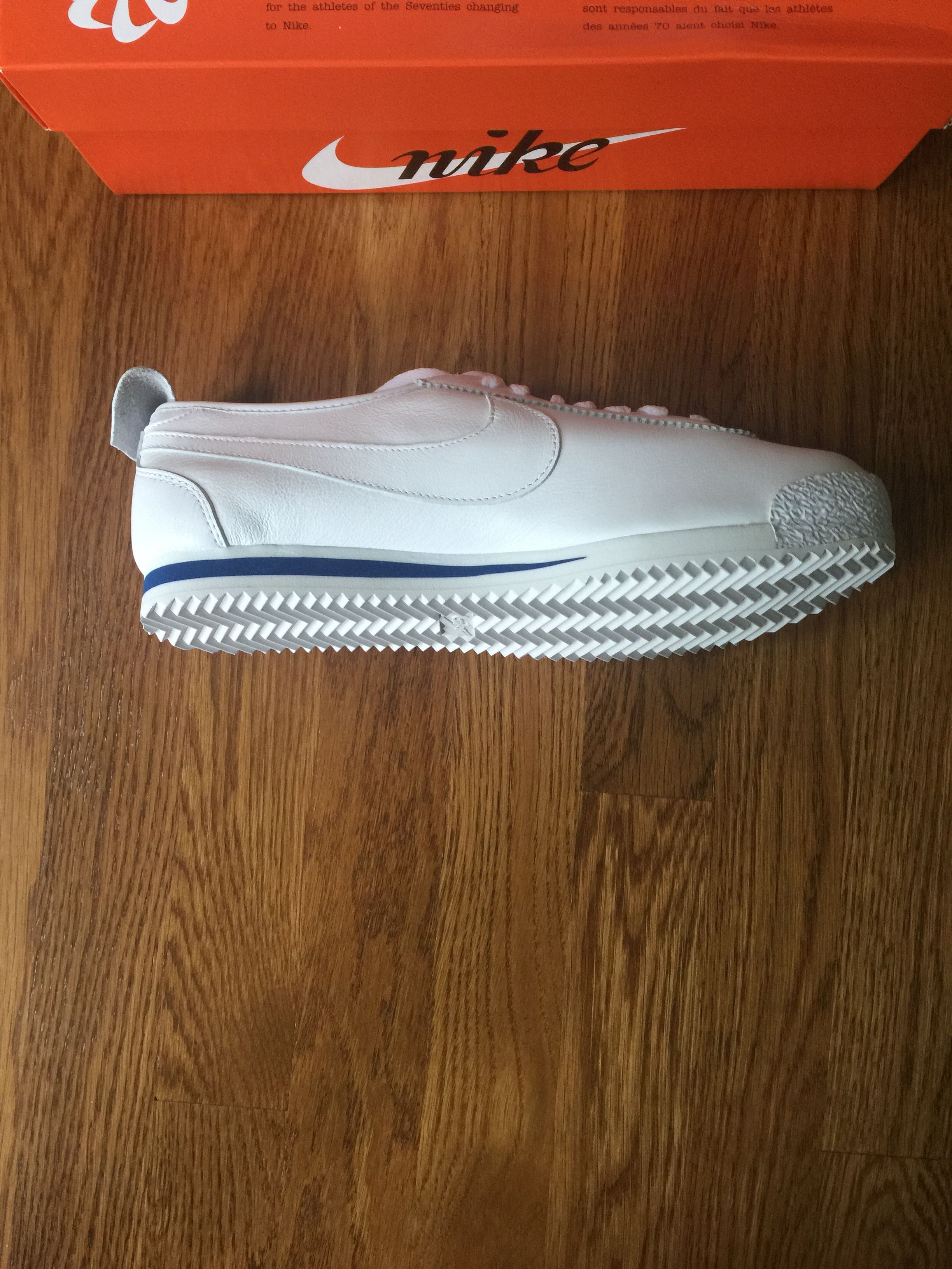 Nike 4 White Nike Cortez Shoe Dog Vintage 72 Shoe Dog OG Swoosh Size US 5 / EU 37 - 6 Thumbnail