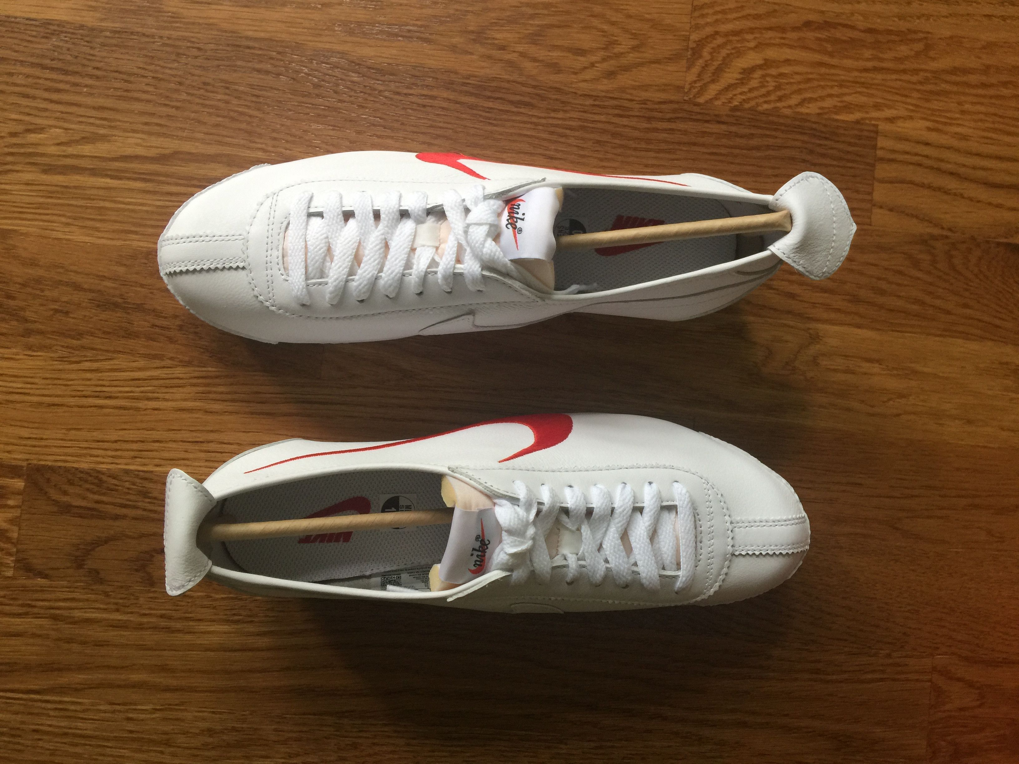 White Nike Cortez Shoe Dog Vintage 72 Shoe Dog OG Swoosh