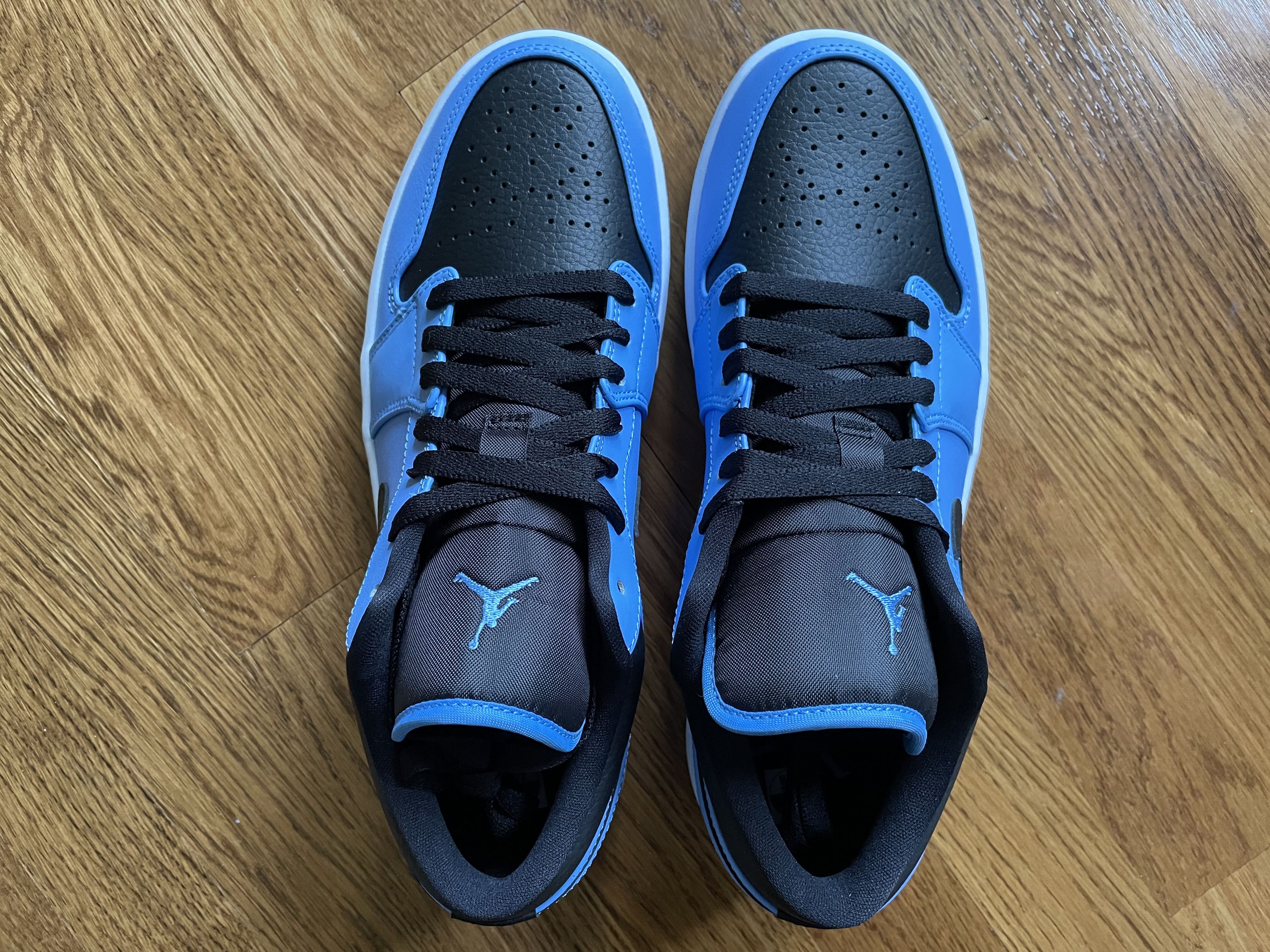Jordan Brand 8 Jordan 1 Low University Blue Black OG SE 3 4 5 6 11 Size US 8 / EU 41 - 3 Thumbnail