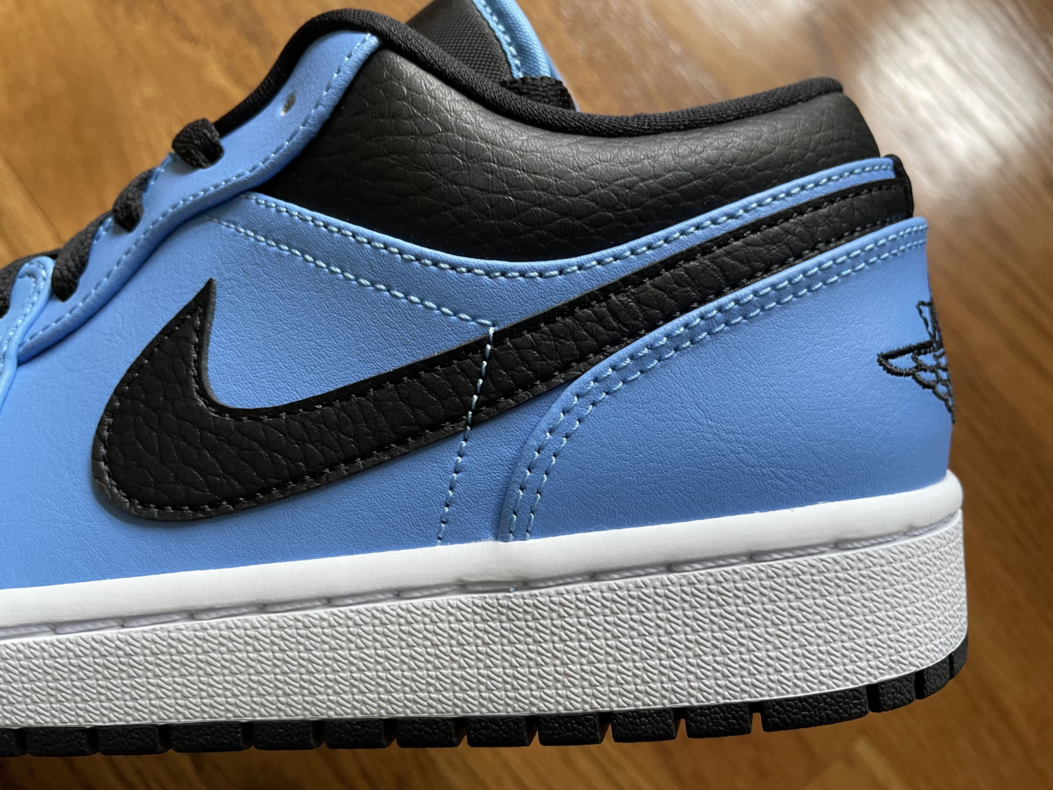 Jordan Brand 8 Jordan 1 Low University Blue Black OG SE 3 4 5 6 11 Size US 8 / EU 41 - 9 Thumbnail