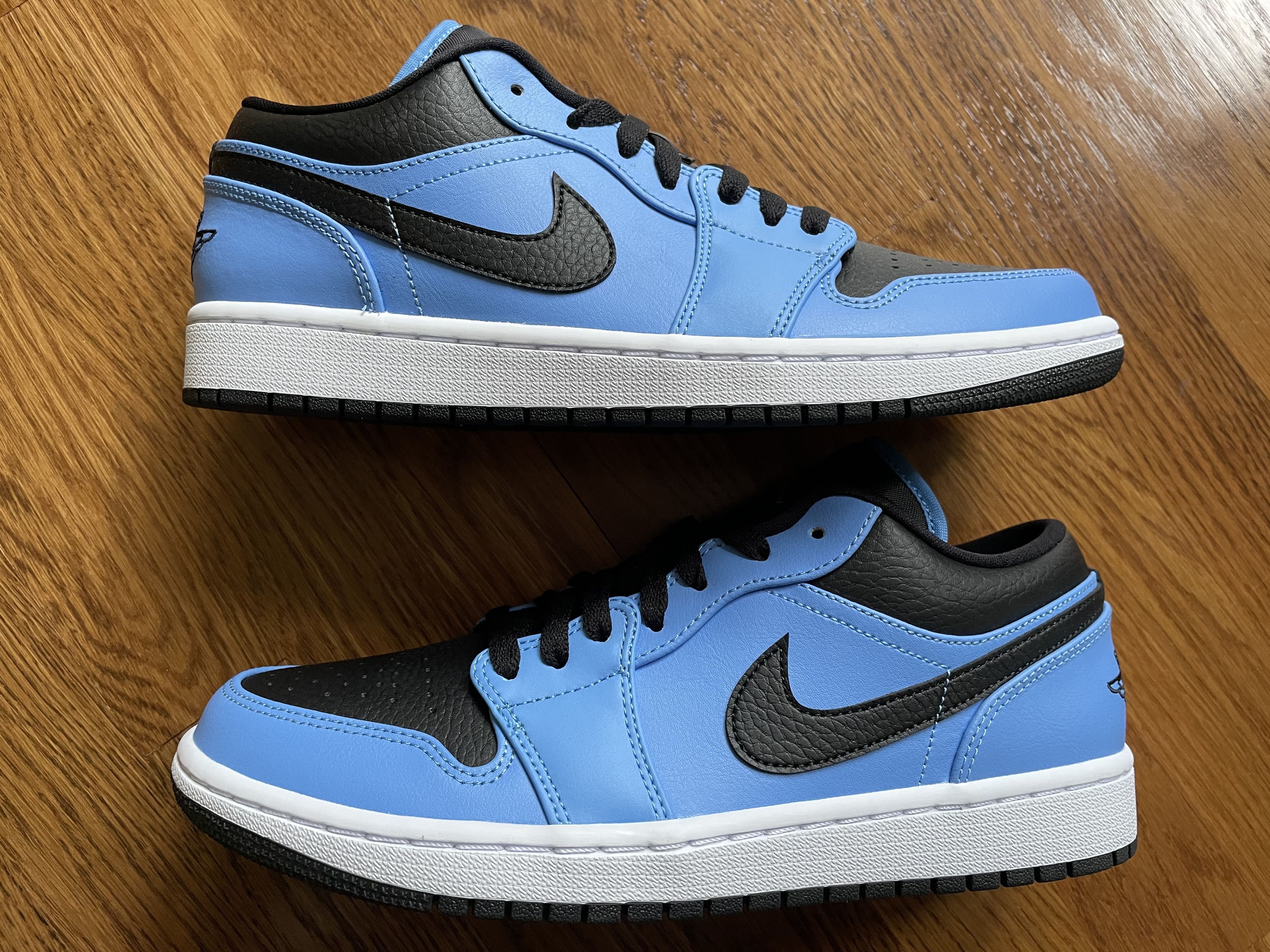 Jordan Brand 8 Jordan 1 Low University Blue Black OG SE 3 4 5 6 11 Size US 8 / EU 41 - 1 Thumbnail
