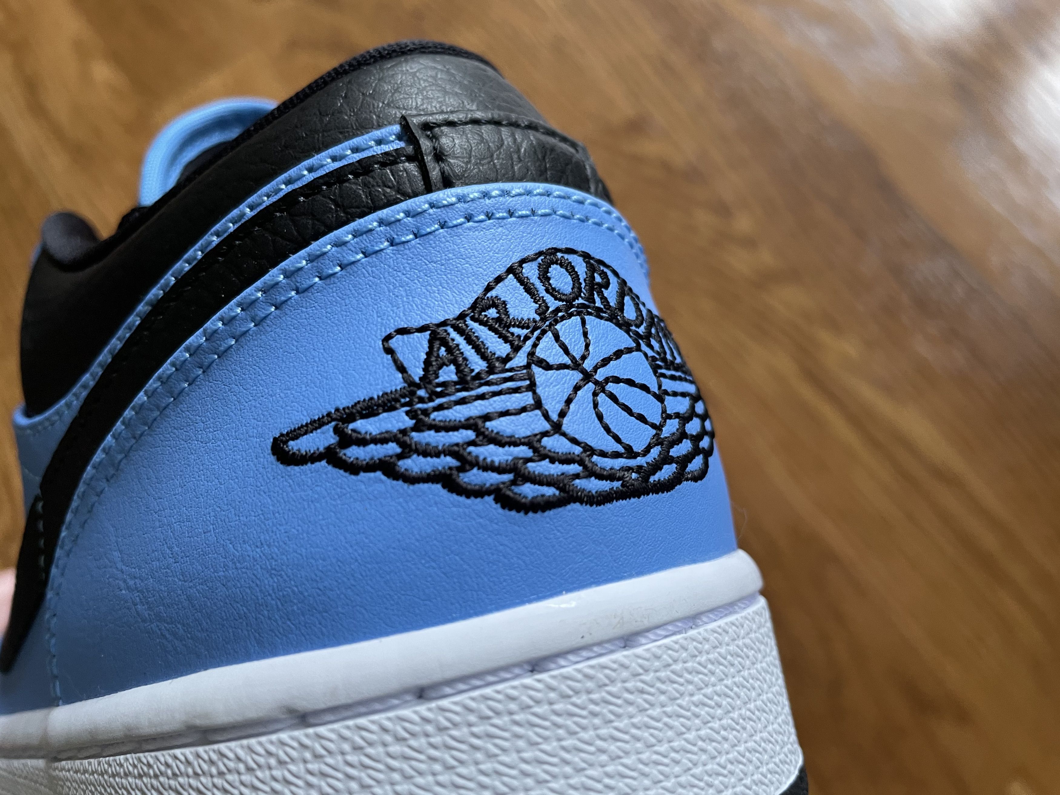 Jordan Brand 8 Jordan 1 Low University Blue Black OG SE 3 4 5 6 11 Size US 8 / EU 41 - 8 Thumbnail